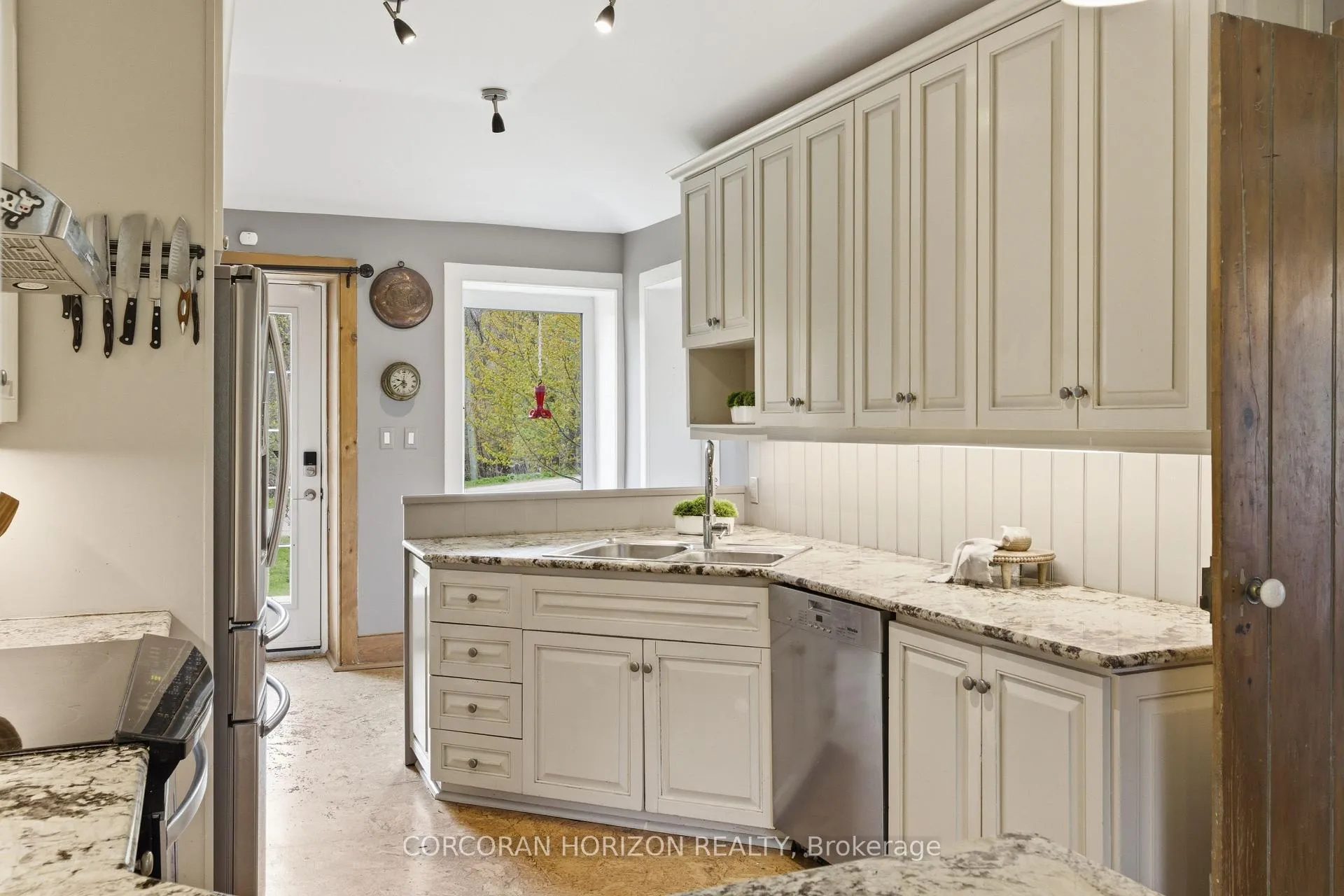 Photo 22 of 1462 Beke Road, North Dumfries — HOMEH
