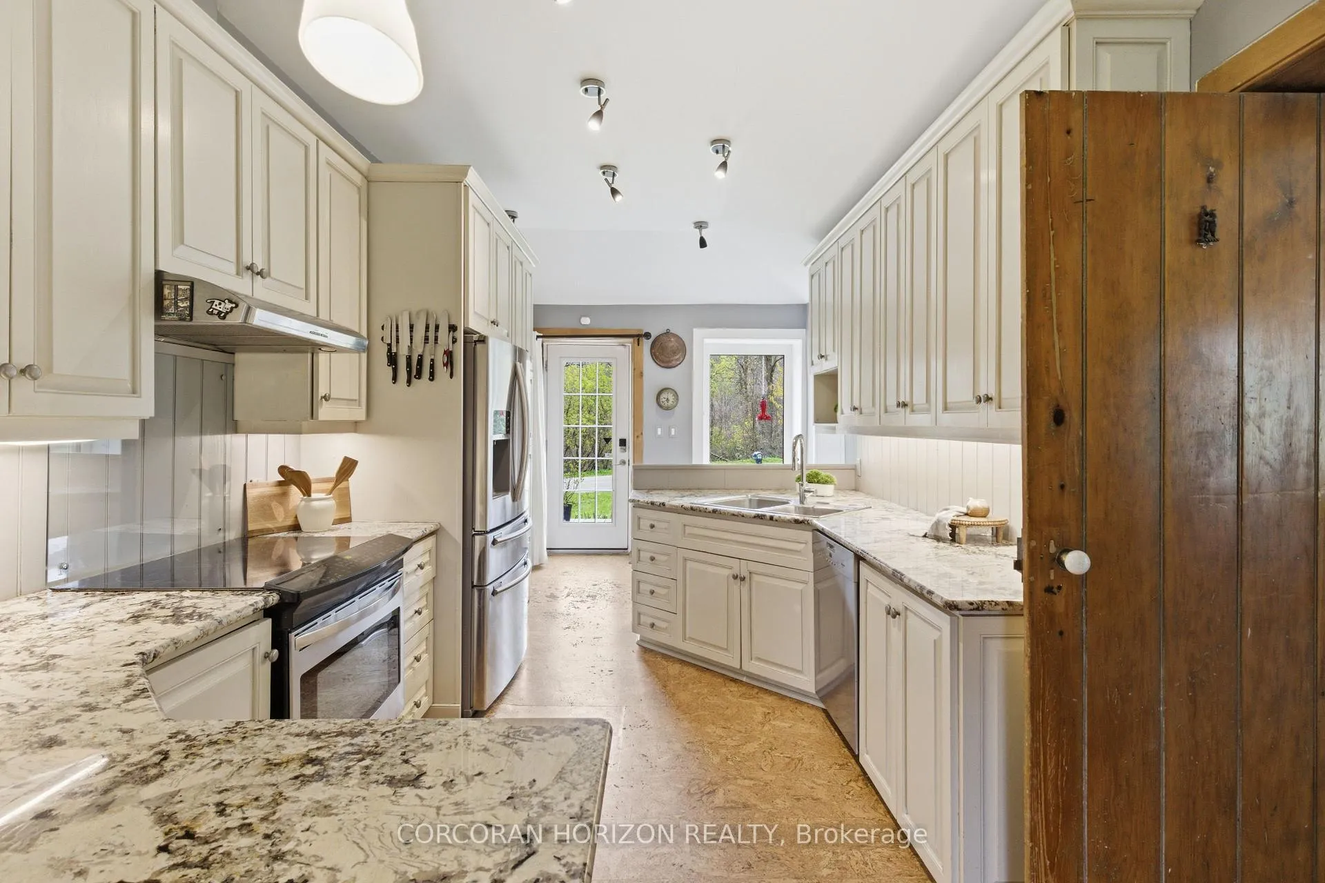 Photo 23 of 1462 Beke Road, North Dumfries — HOMEH