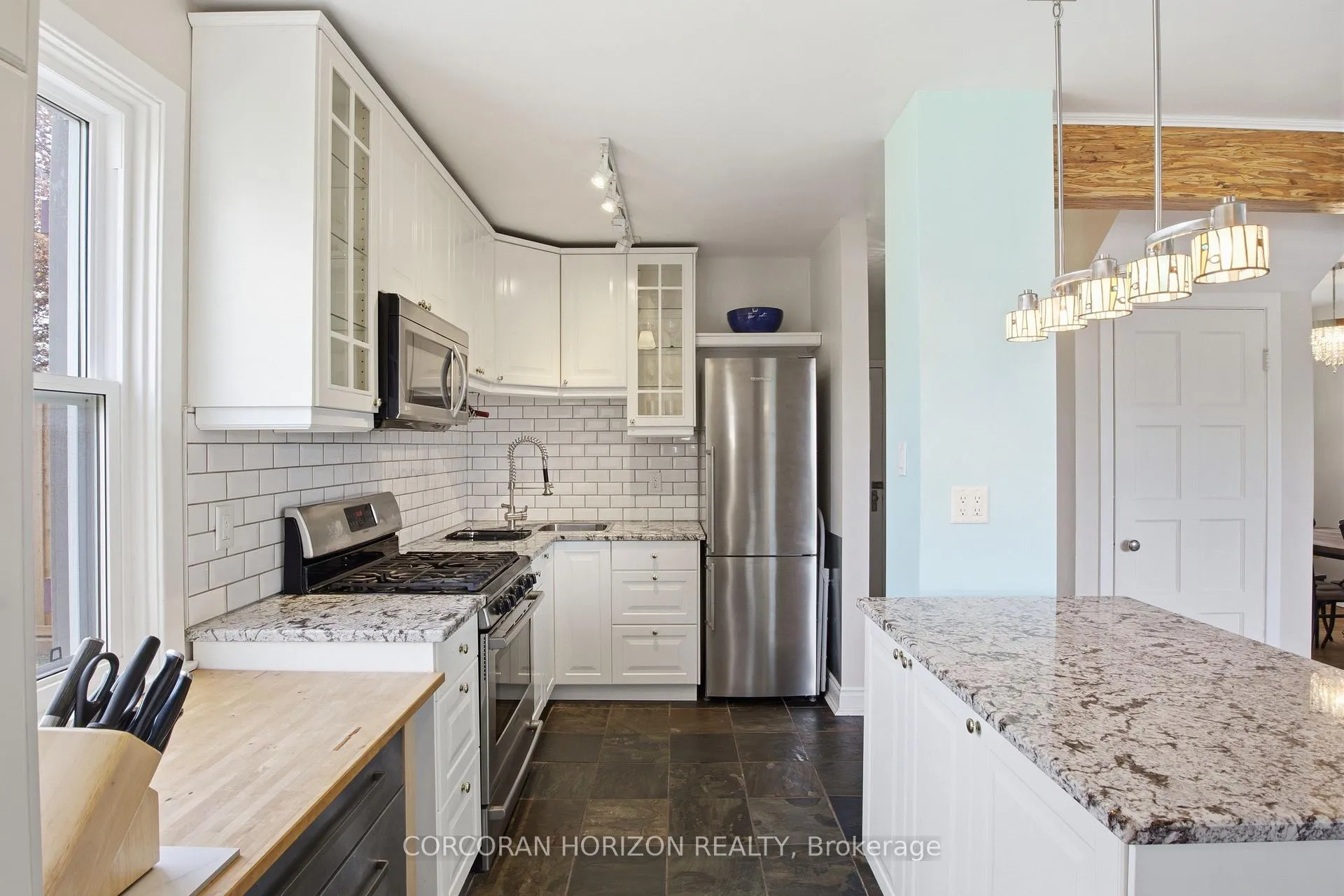Photo 11 of 14 Lorne Crescent, Kitchener — HOMEH