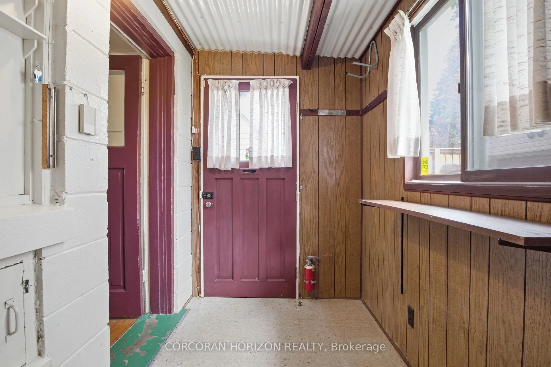 Photo 19 of 14 Lorne Crescent, Kitchener — HOMEH