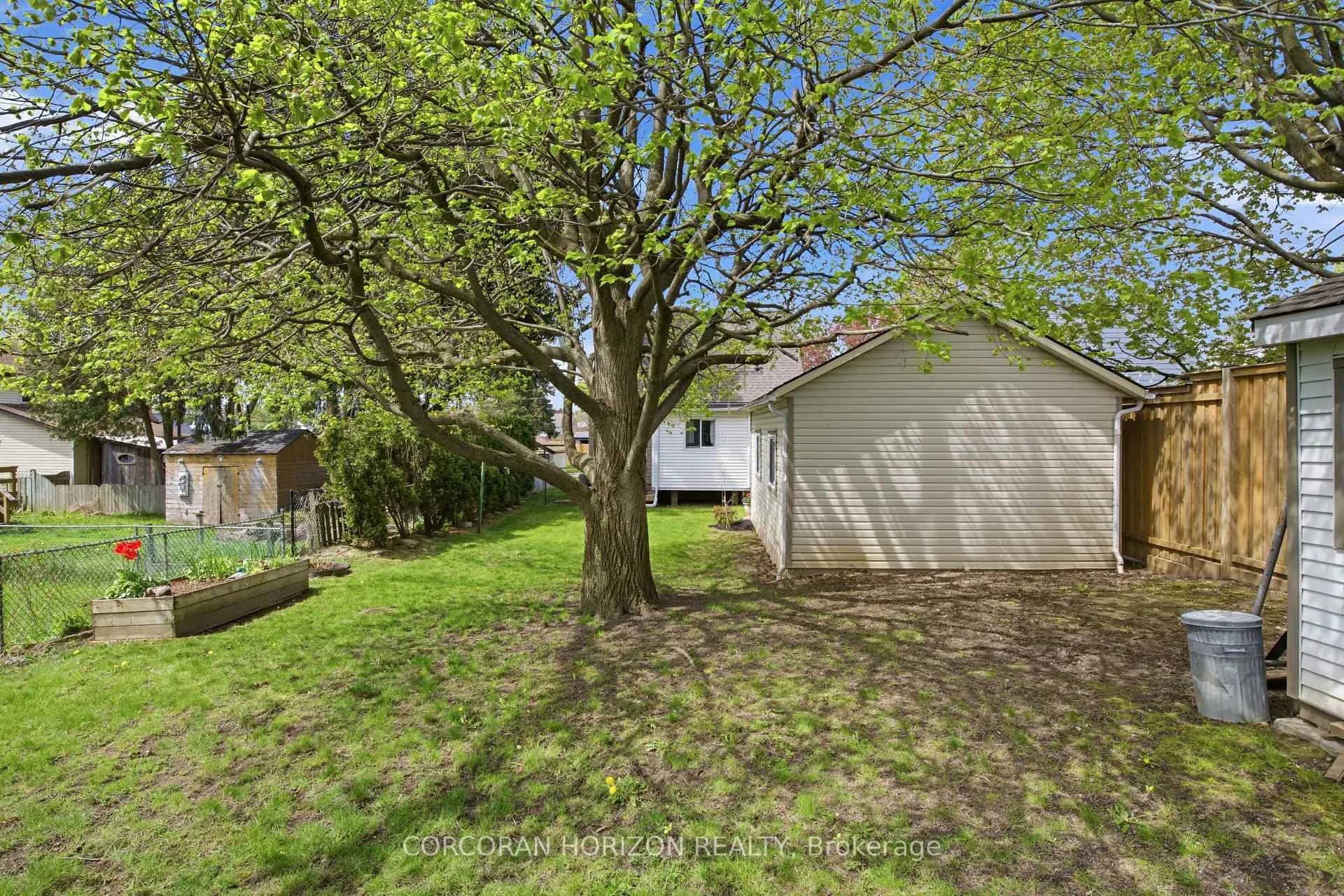 Photo 36 of 14 Lorne Crescent, Kitchener — HOMEH