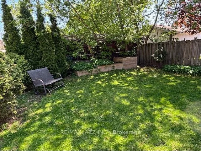 Photo 3 of 177 Athol Street E, Oshawa, Central — HOMEH