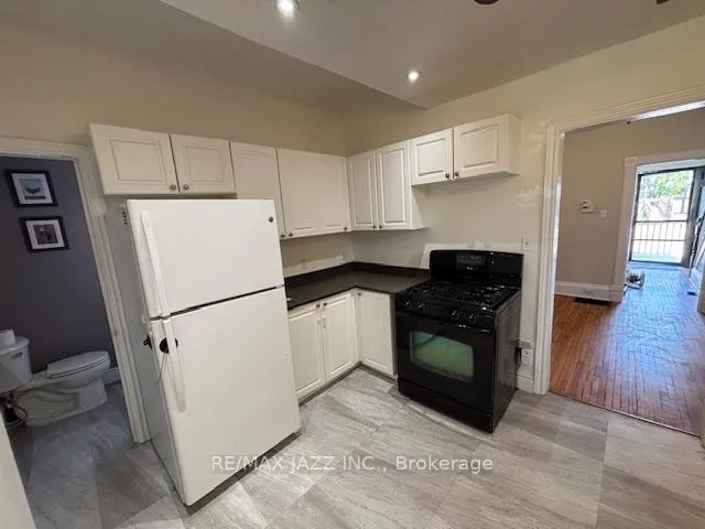 Photo 11 of 177 Athol Street E, Oshawa, Central — HOMEH