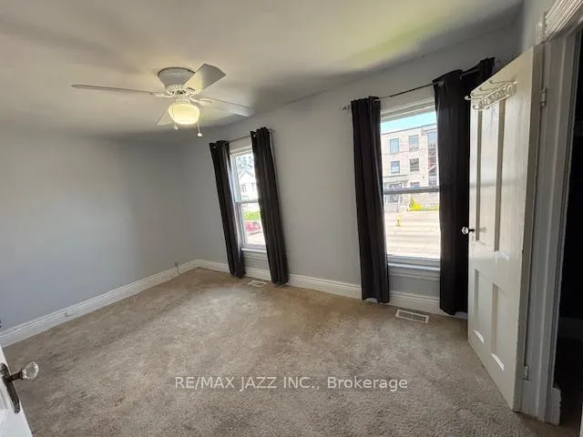 Photo 16 of 177 Athol Street E, Oshawa, Central — HOMEH