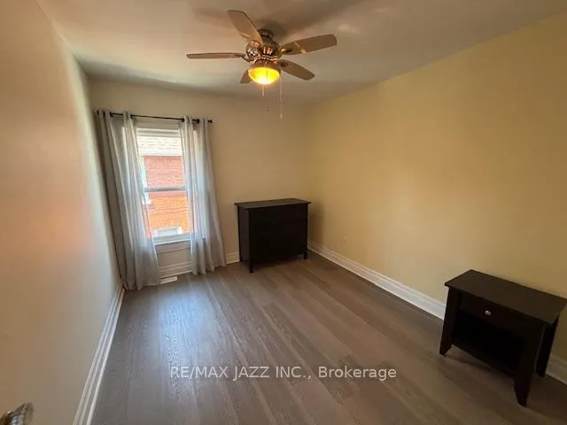 Photo 19 of 177 Athol Street E, Oshawa, Central — HOMEH