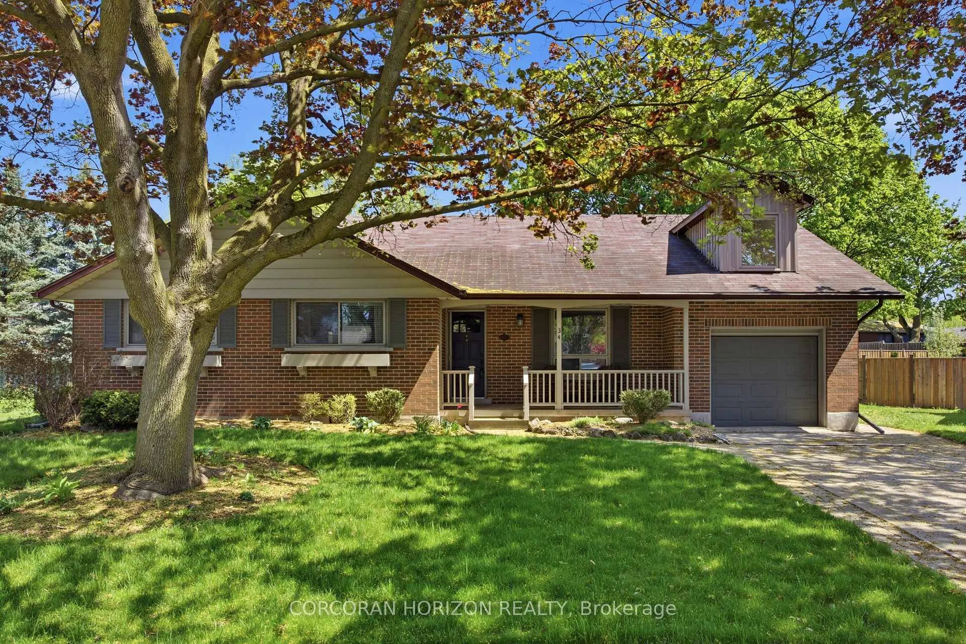 Photo 1 of 34 Yule Place, Kitchener, Stanley Park — HOMEH