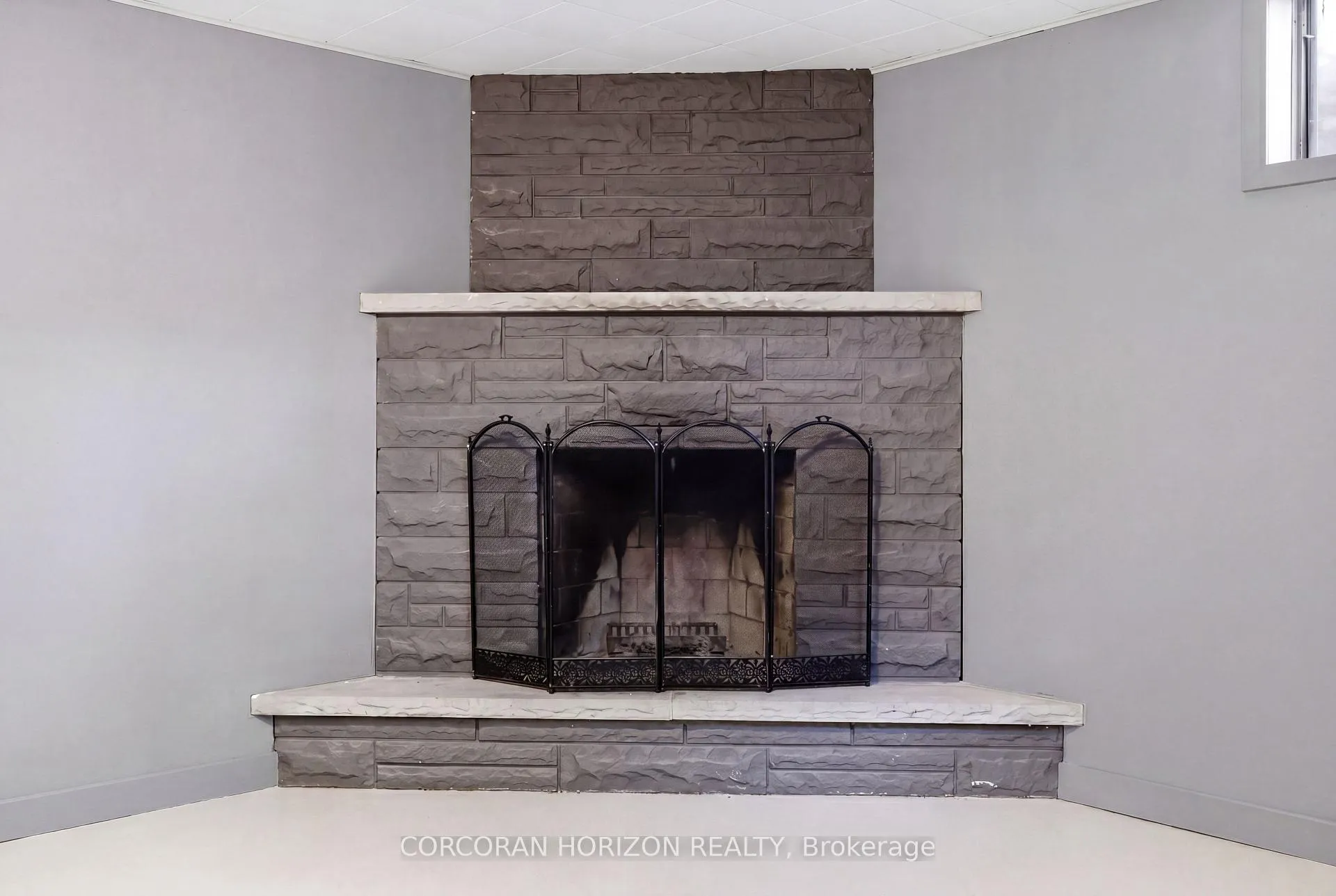 Photo 29 of 34 Yule Place, Kitchener, Stanley Park — HOMEH