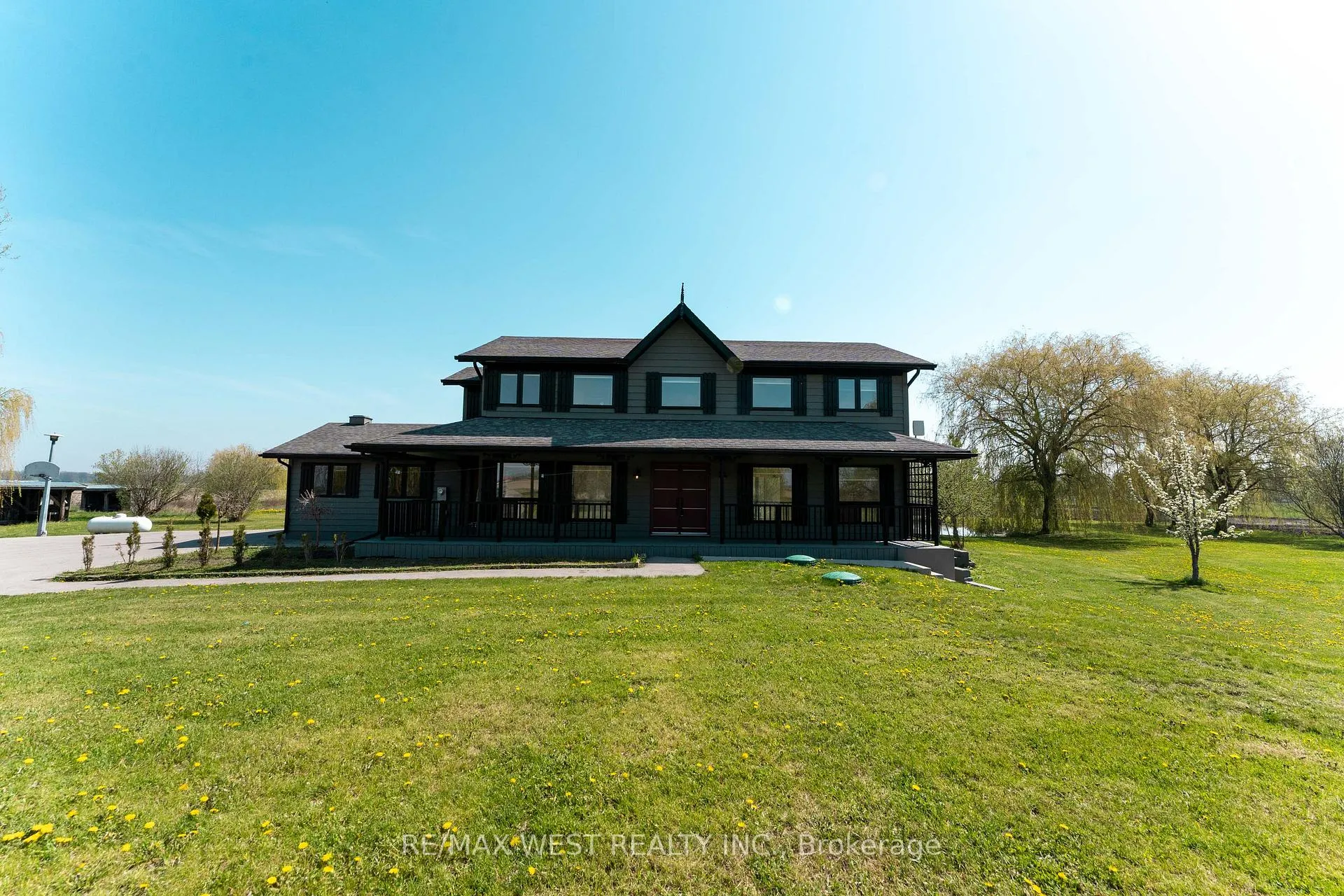 Photo 1 of 3561 15th Side Road, New Tecumseth, Rural New Tecumseth — HOMEH