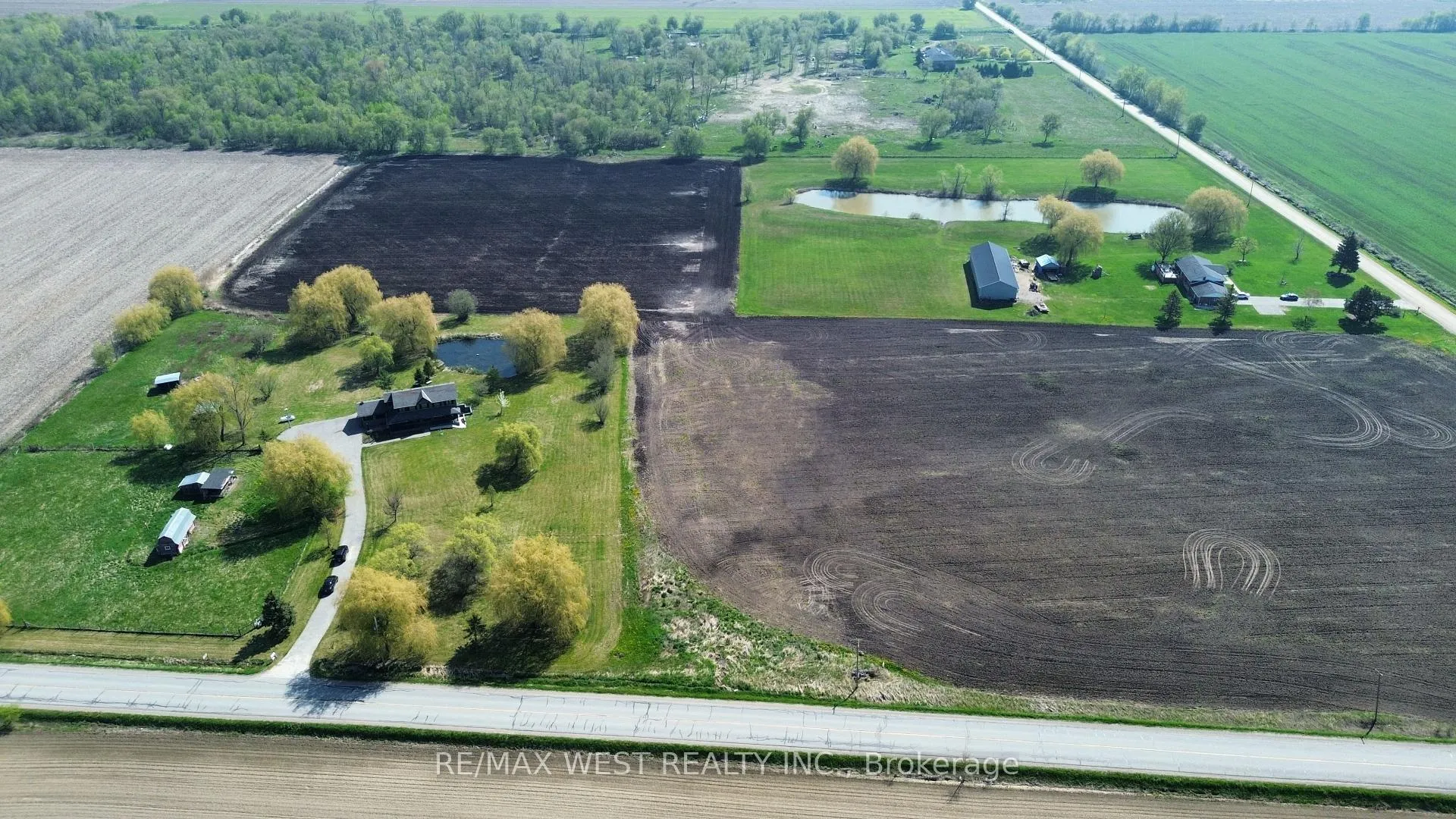 Photo 7 of 3561 15th Side Road, New Tecumseth, Rural New Tecumseth — HOMEH