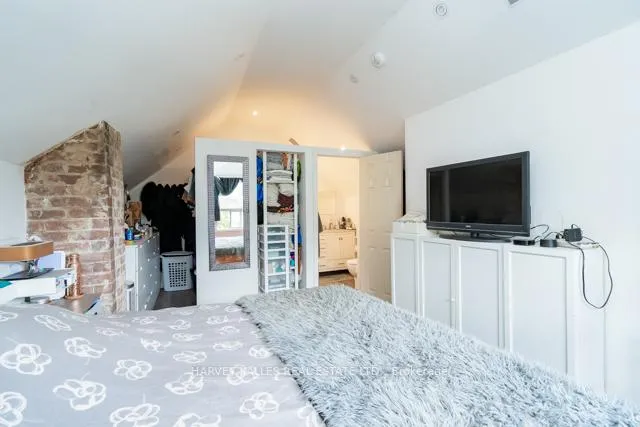Photo 10 of 56 Amroth Avenue, Toronto, East End-Danforth — HOMEH