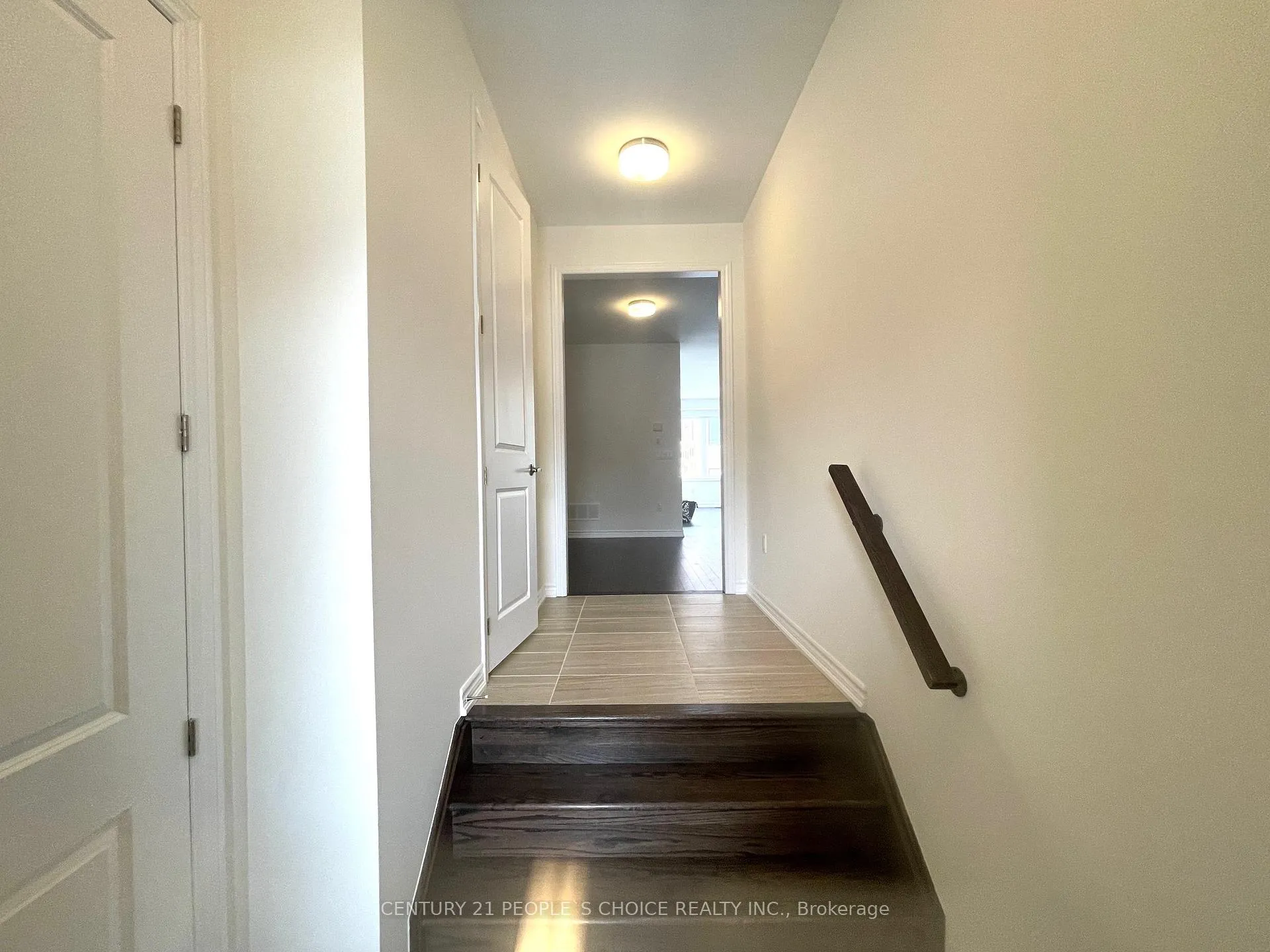 Photo 6 of 1471 Blackmore Street, Innisfil, Alcona — HOMEH