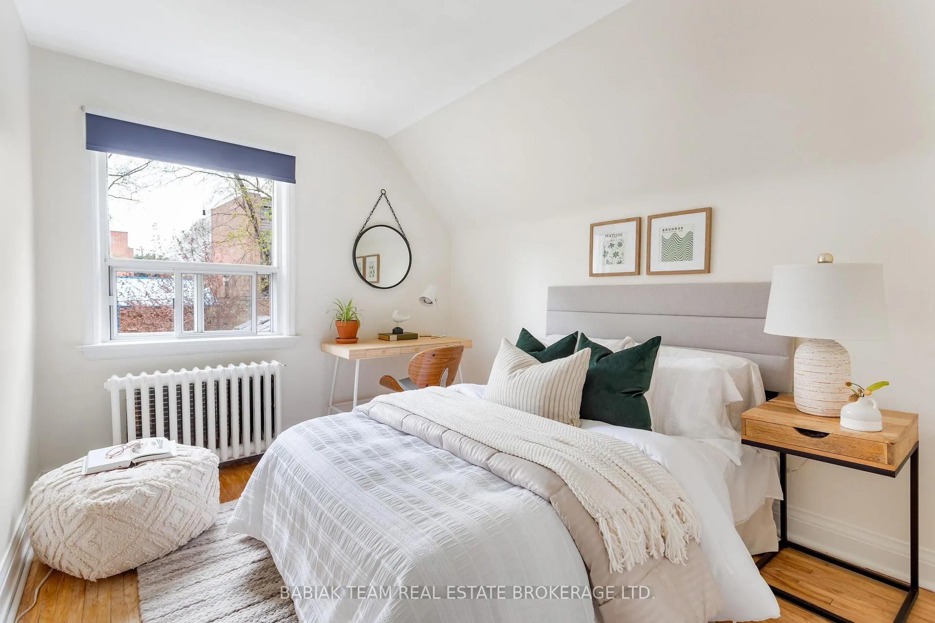 Photo 21 of 16 Coe Hill Drive, Toronto, High Park-Swansea — HOMEH