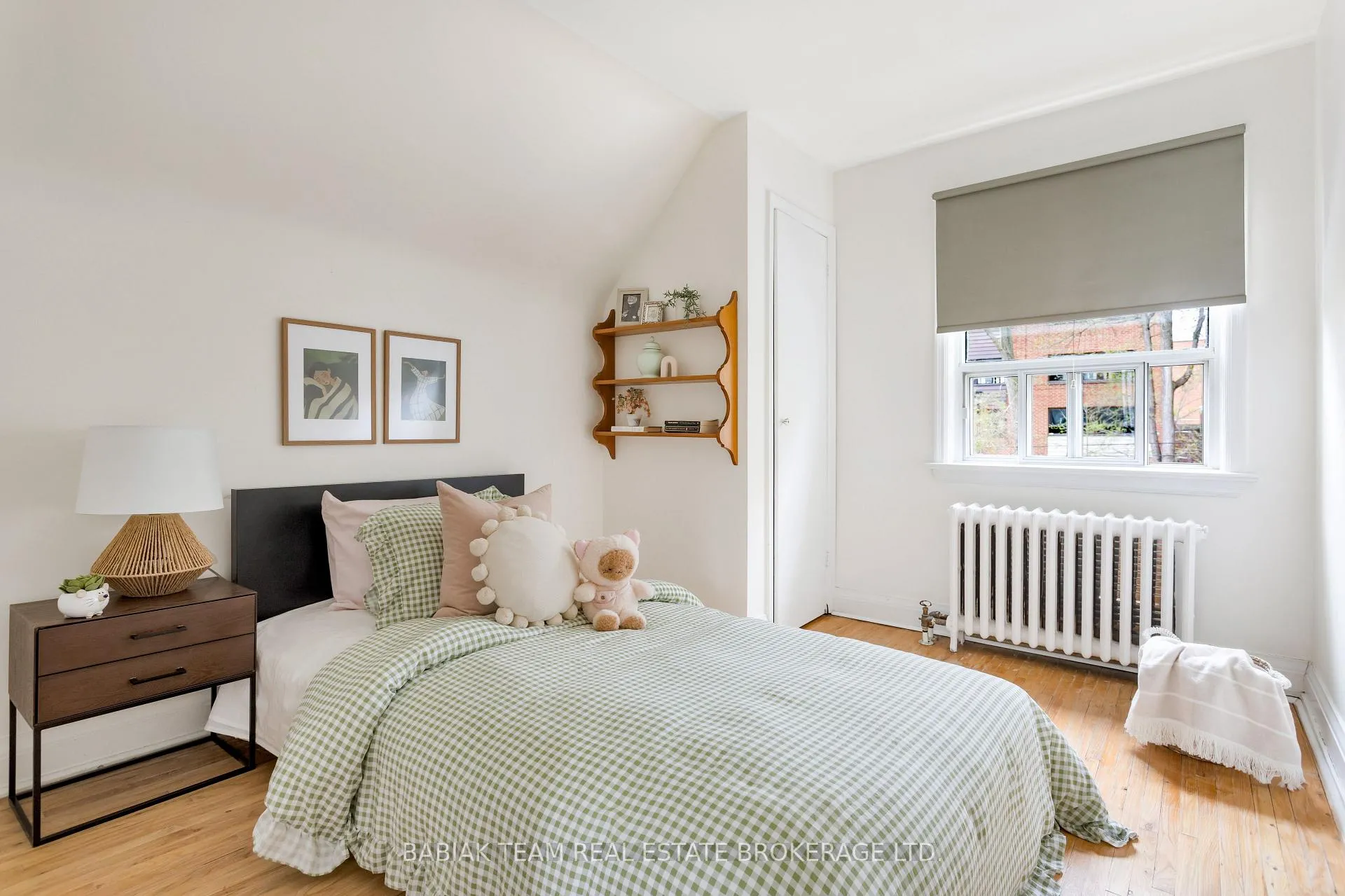 Photo 23 of 16 Coe Hill Drive, Toronto, High Park-Swansea — HOMEH