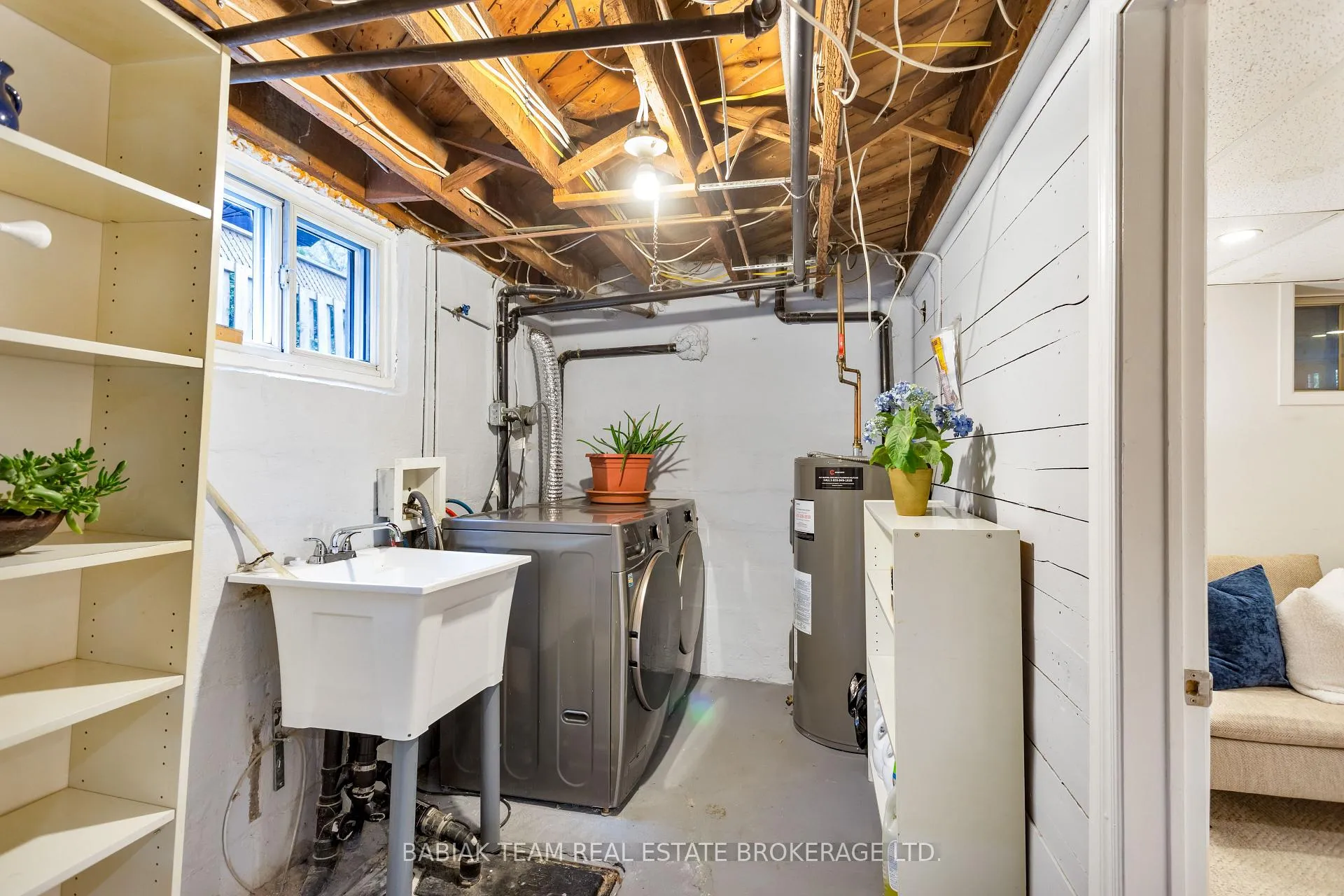 Photo 31 of 16 Coe Hill Drive, Toronto, High Park-Swansea — HOMEH