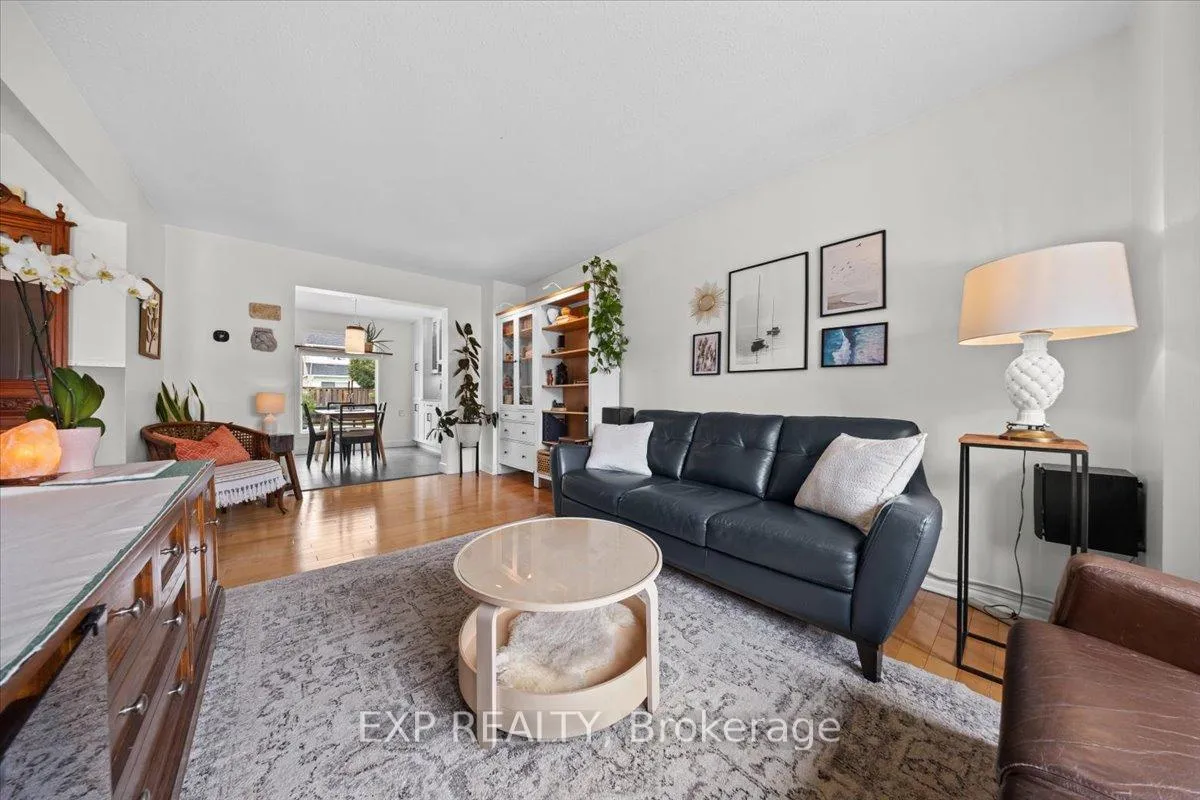 Photo 5 of 1073 St Germain Crescent, Ottawa, Convent Glen North — HOMEH