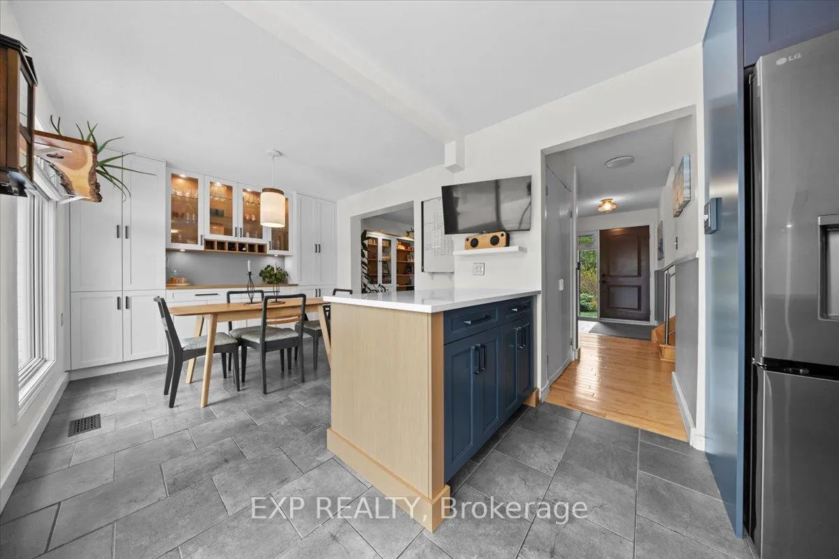 Photo 9 of 1073 St Germain Crescent, Ottawa, Convent Glen North — HOMEH