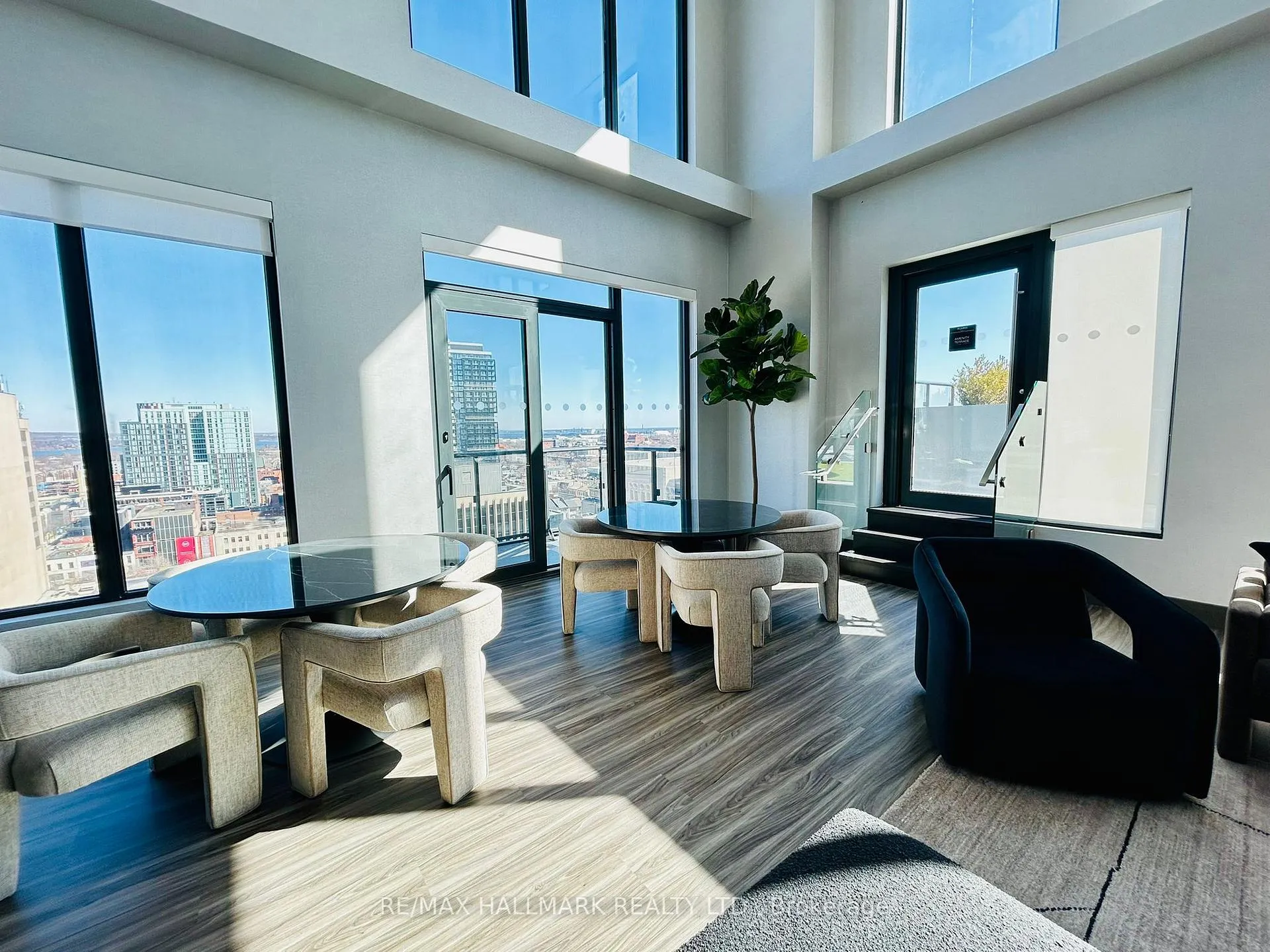 Photo 14 of Unit 2202, 75 James Street S, Hamilton, Corktown — HOMEH