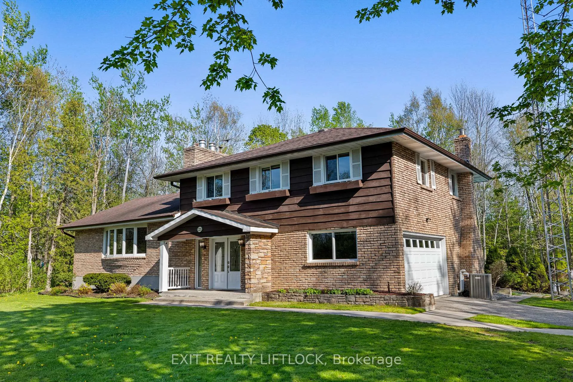 Photo 2 of 2225 Parkhill Road W, Cavan Monaghan, Cavan-Monaghan — HOMEH