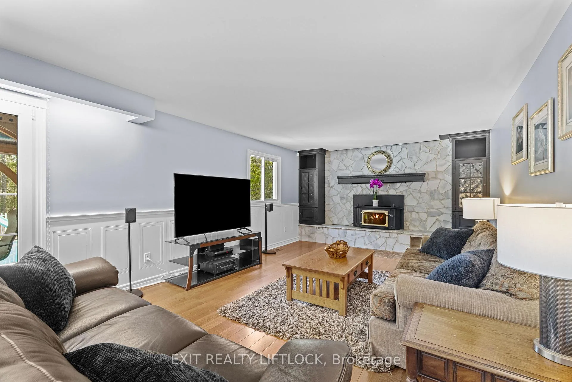 Photo 13 of 2225 Parkhill Road W, Cavan Monaghan, Cavan-Monaghan — HOMEH