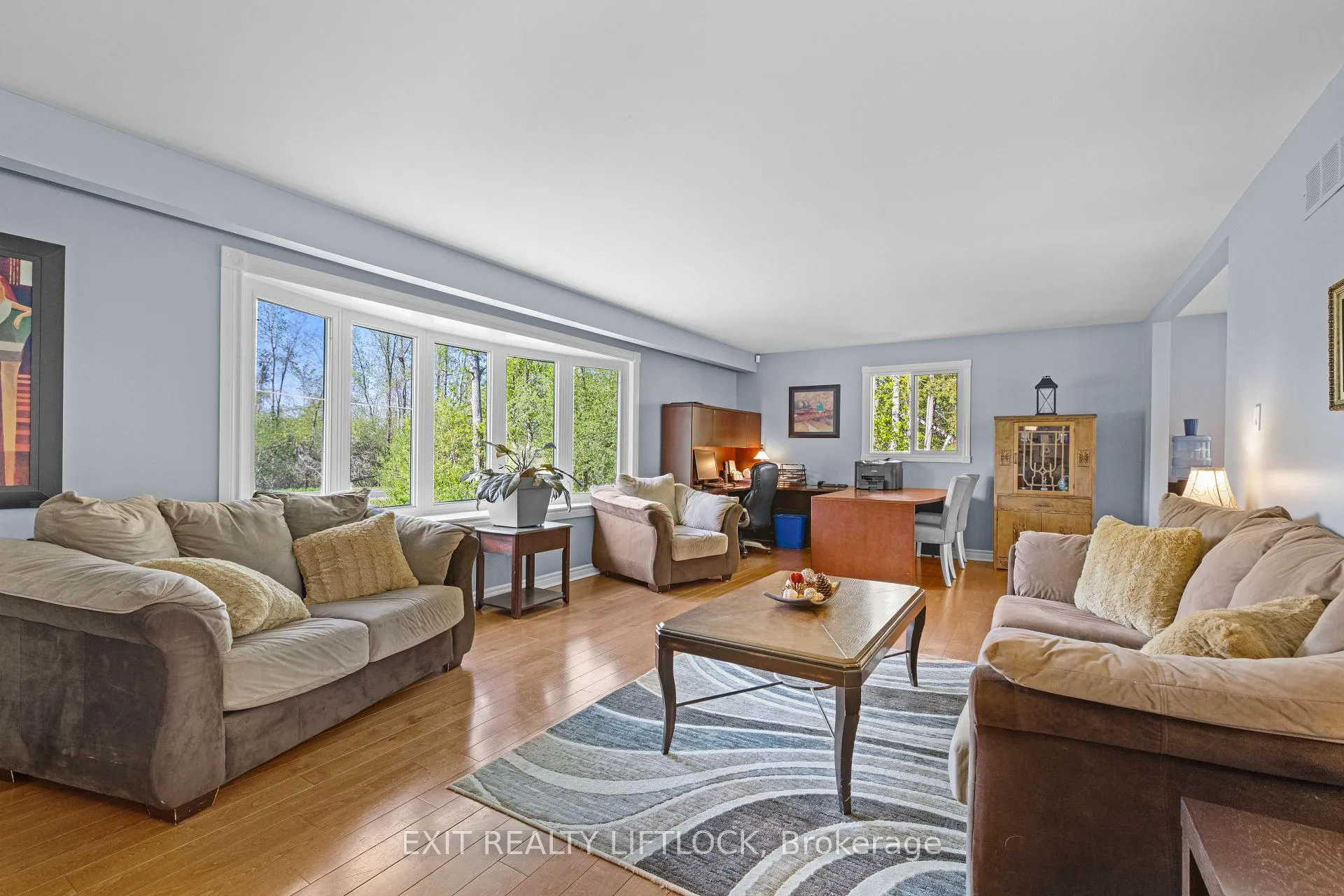 Photo 20 of 2225 Parkhill Road W, Cavan Monaghan, Cavan-Monaghan — HOMEH