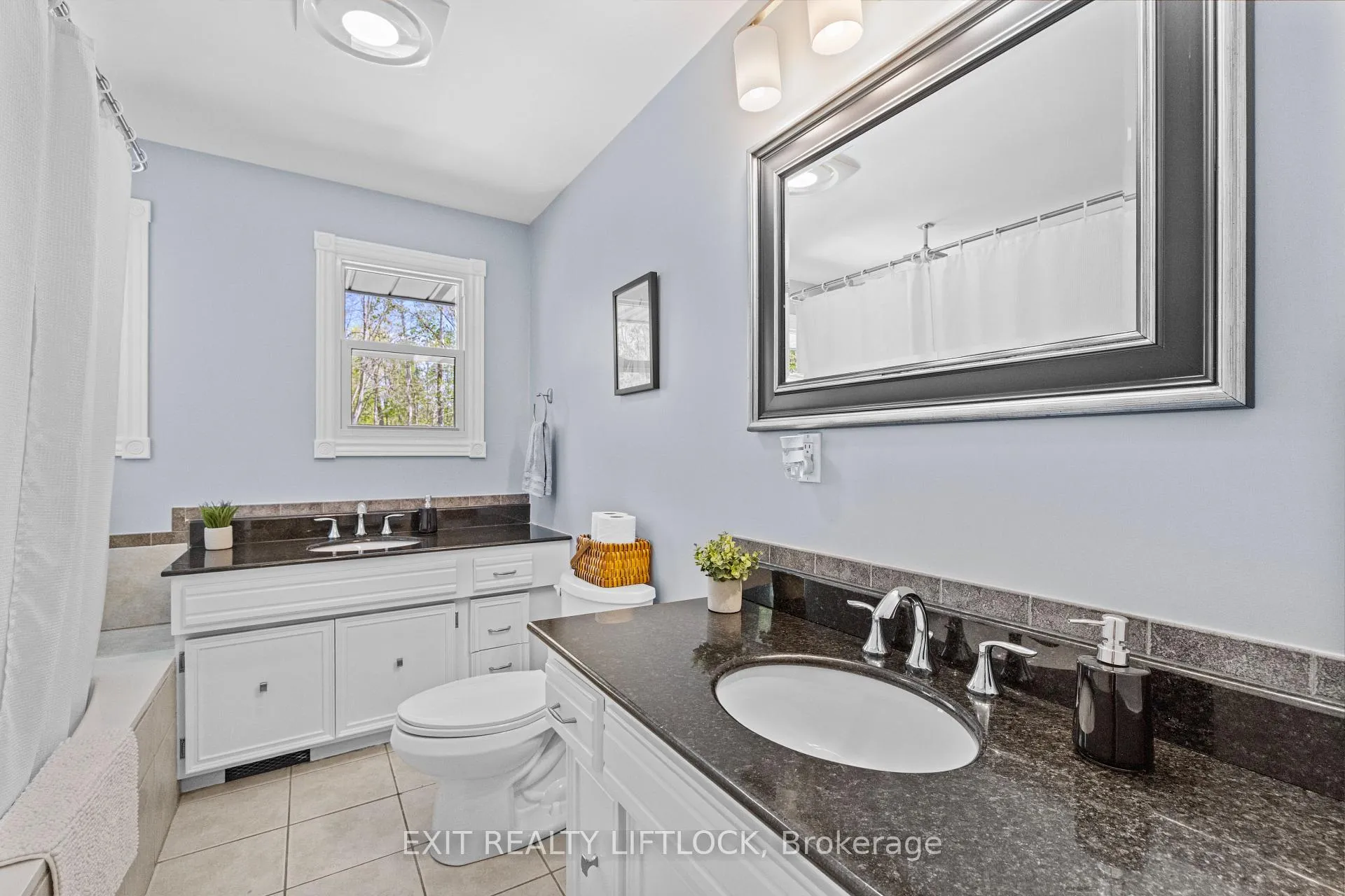 Photo 21 of 2225 Parkhill Road W, Cavan Monaghan, Cavan-Monaghan — HOMEH