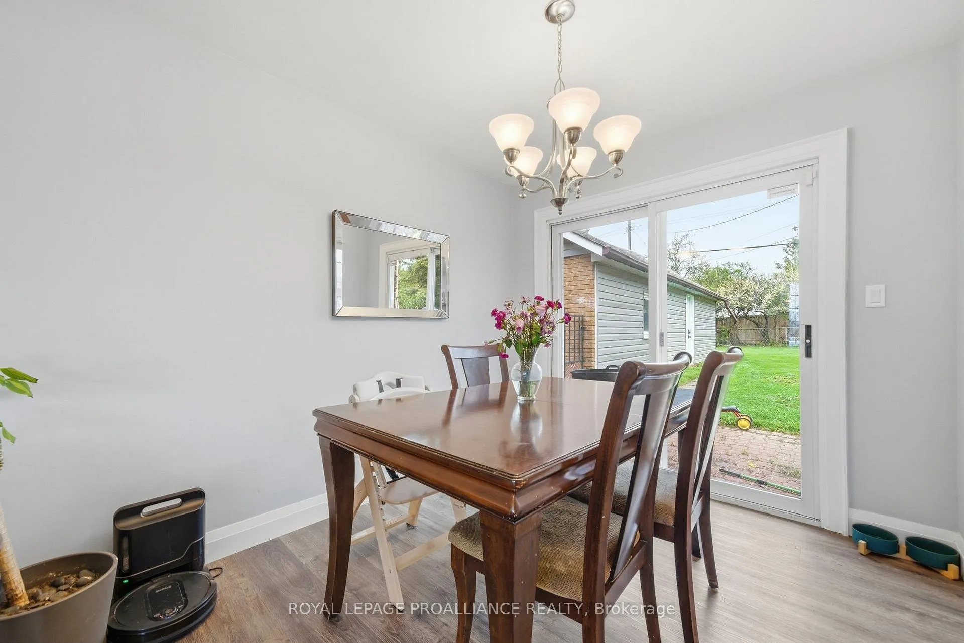 Photo 12 of 584 Whites Road, Quinte West, Sidney Ward — HOMEH