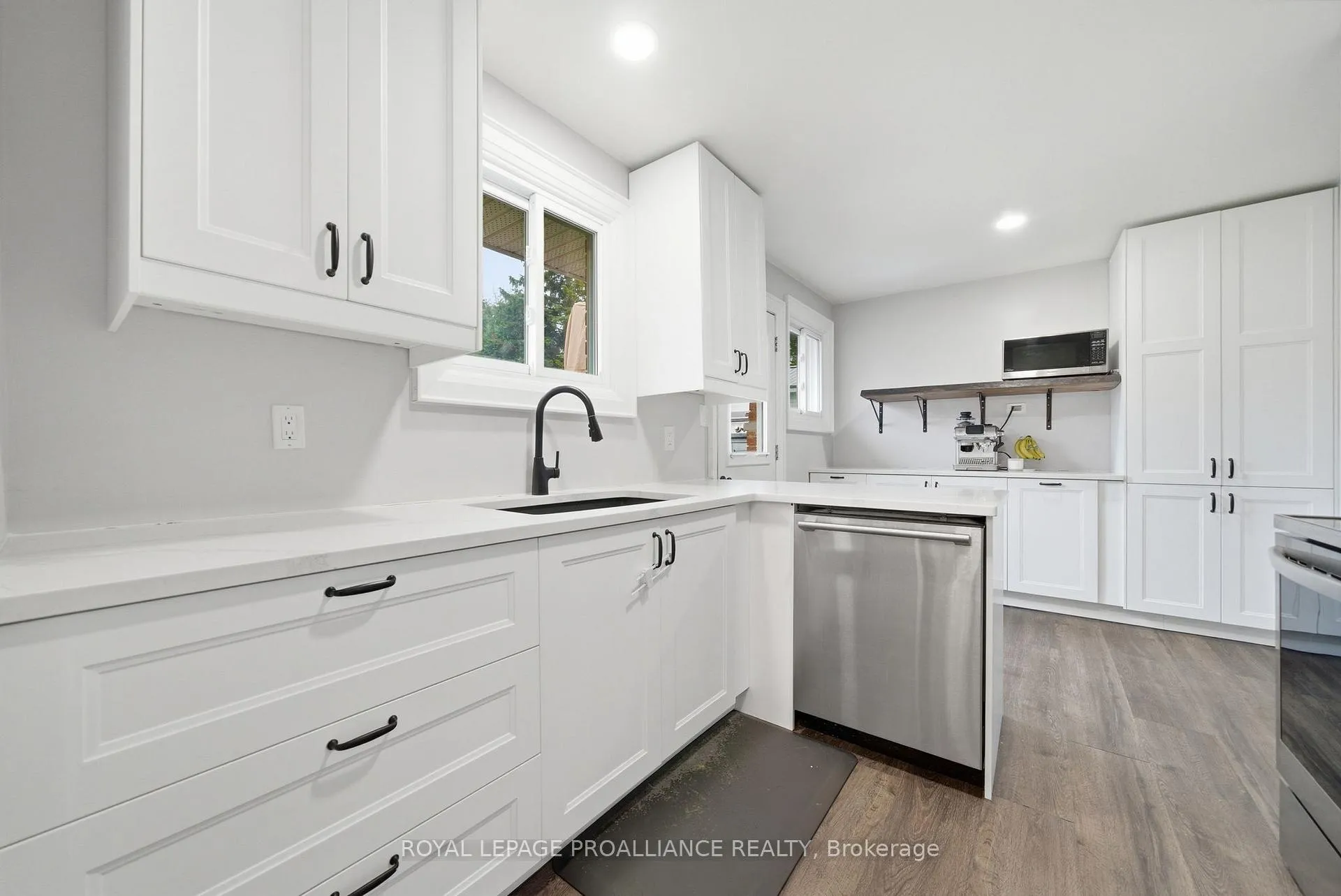 Photo 15 of 584 Whites Road, Quinte West, Sidney Ward — HOMEH