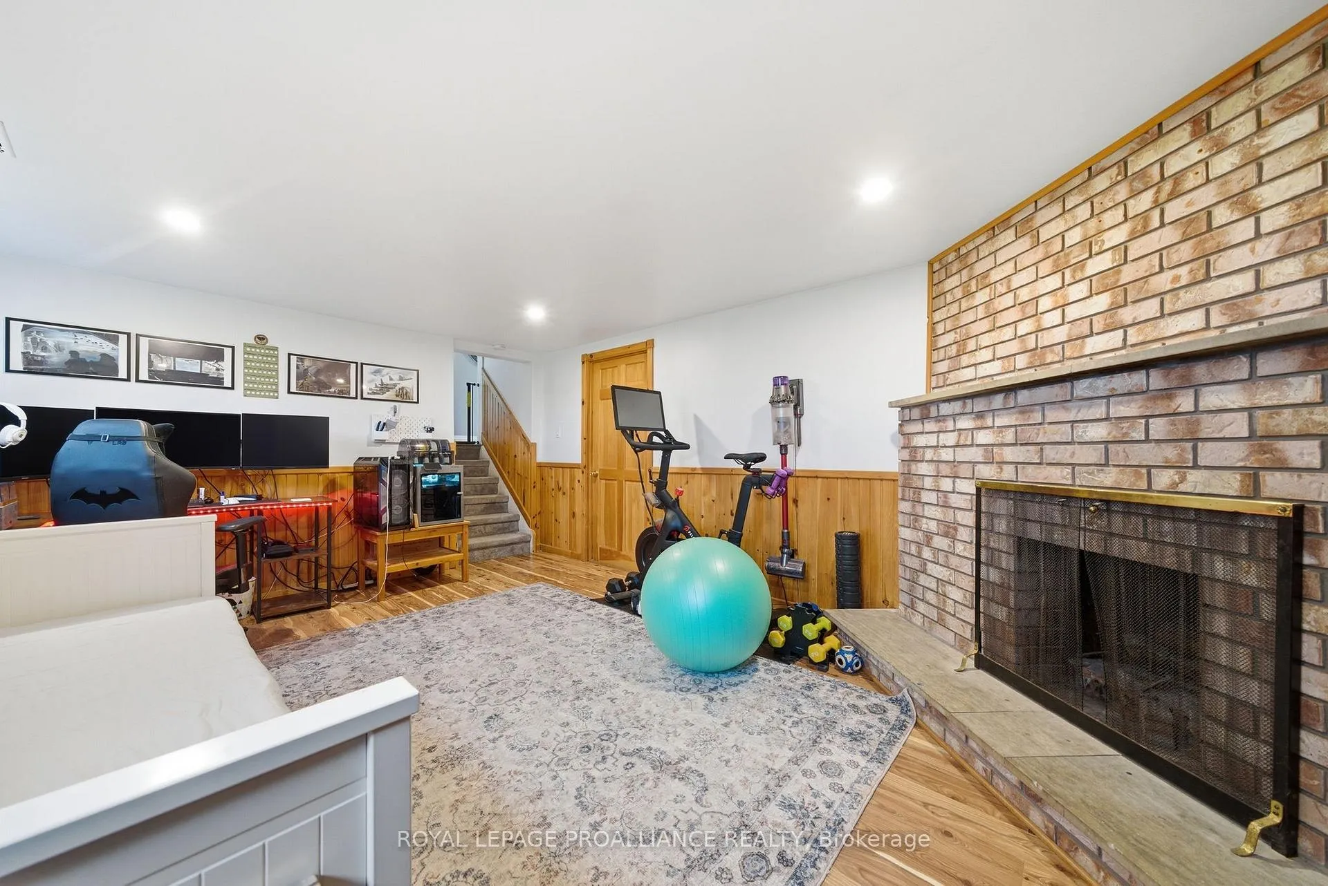 Photo 30 of 584 Whites Road, Quinte West, Sidney Ward — HOMEH