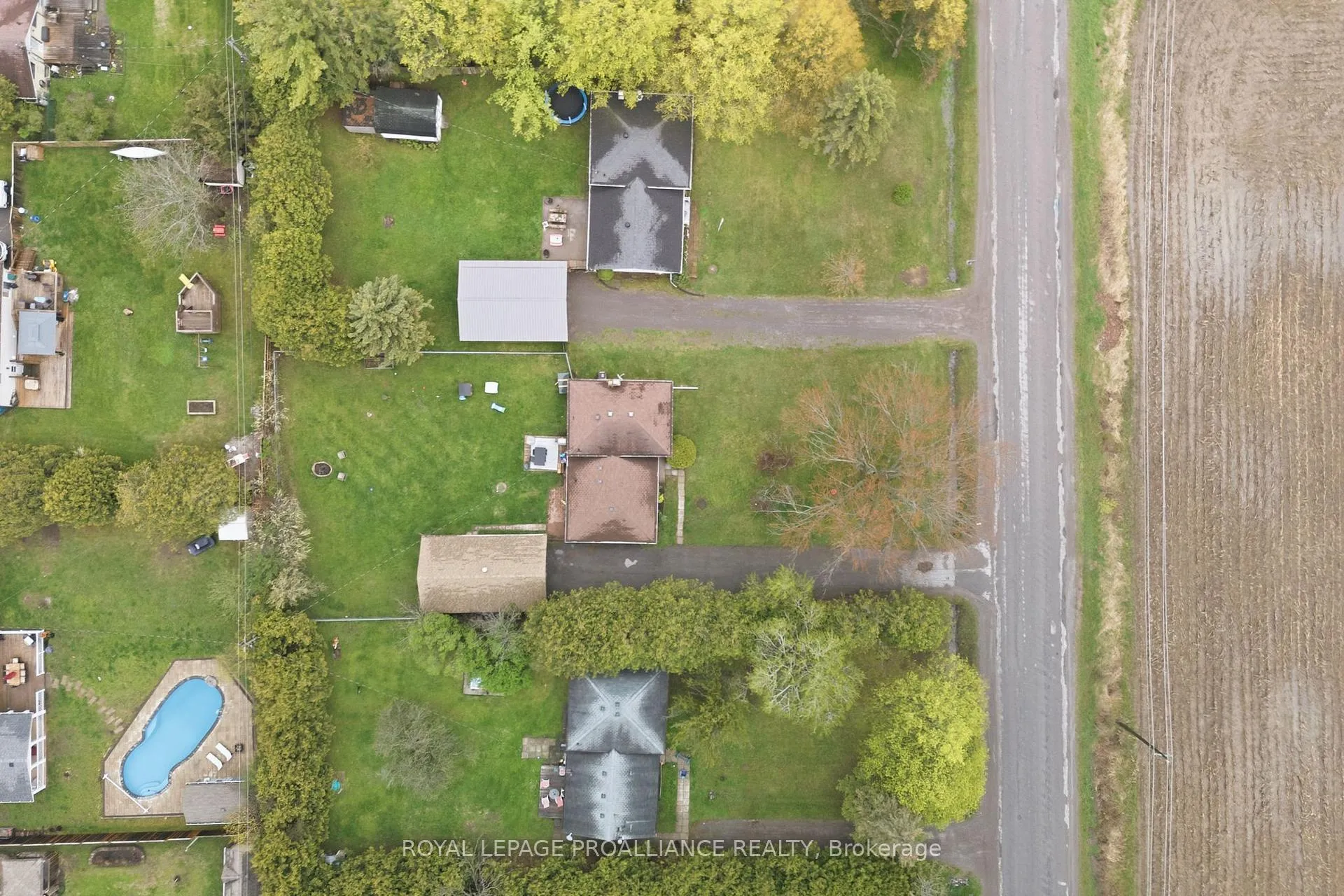 Photo 31 of 584 Whites Road, Quinte West, Sidney Ward — HOMEH