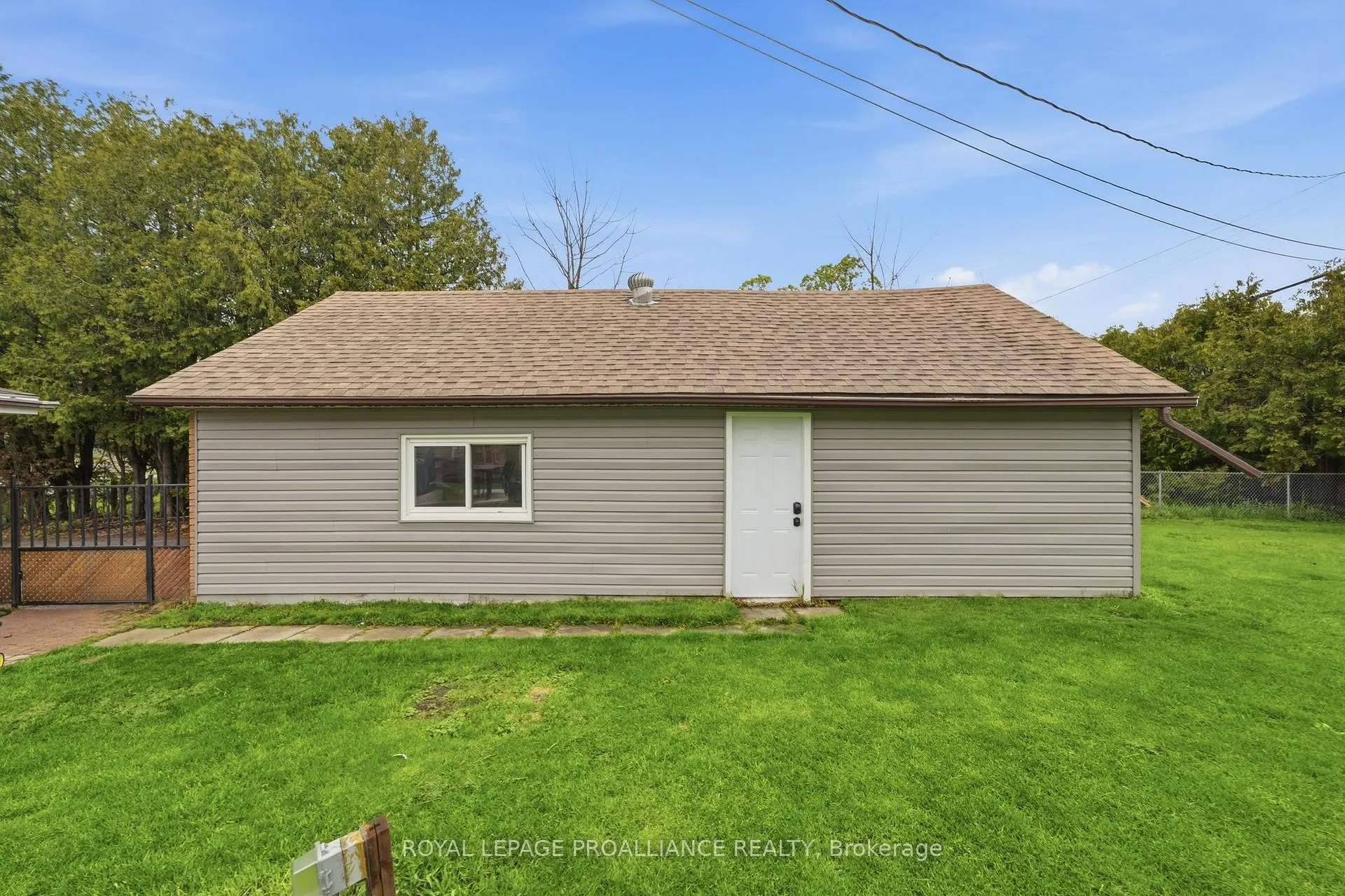 Photo 36 of 584 Whites Road, Quinte West, Sidney Ward — HOMEH