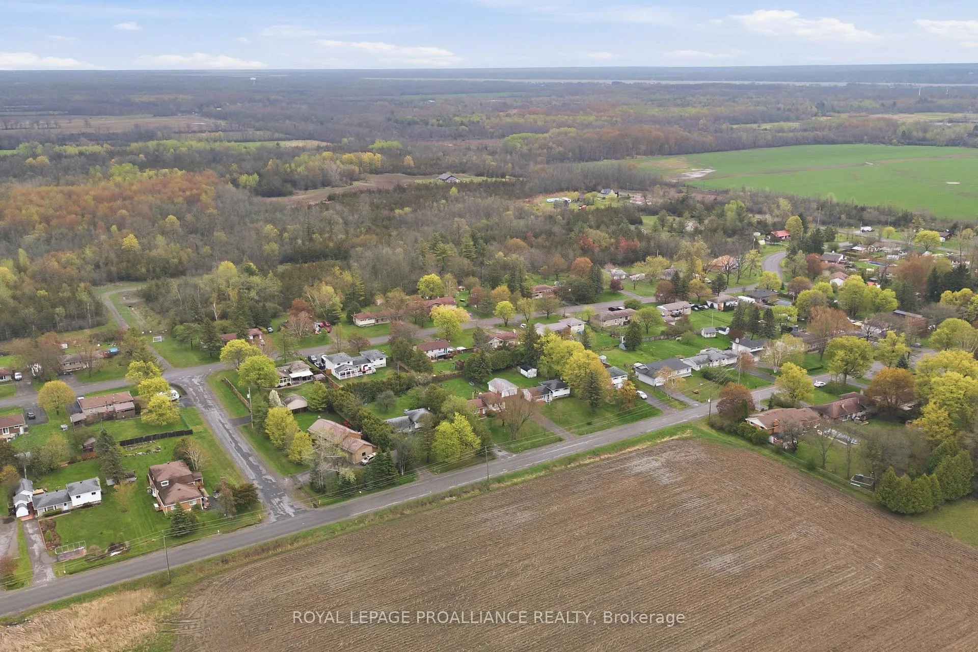 Photo 41 of 584 Whites Road, Quinte West, Sidney Ward — HOMEH