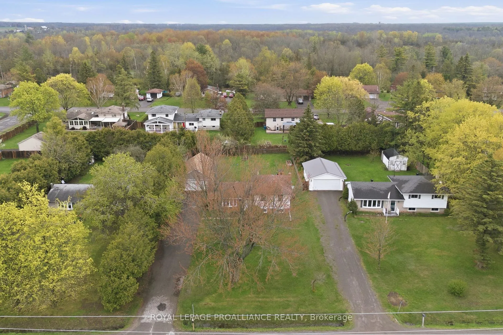 Photo 43 of 584 Whites Road, Quinte West, Sidney Ward — HOMEH