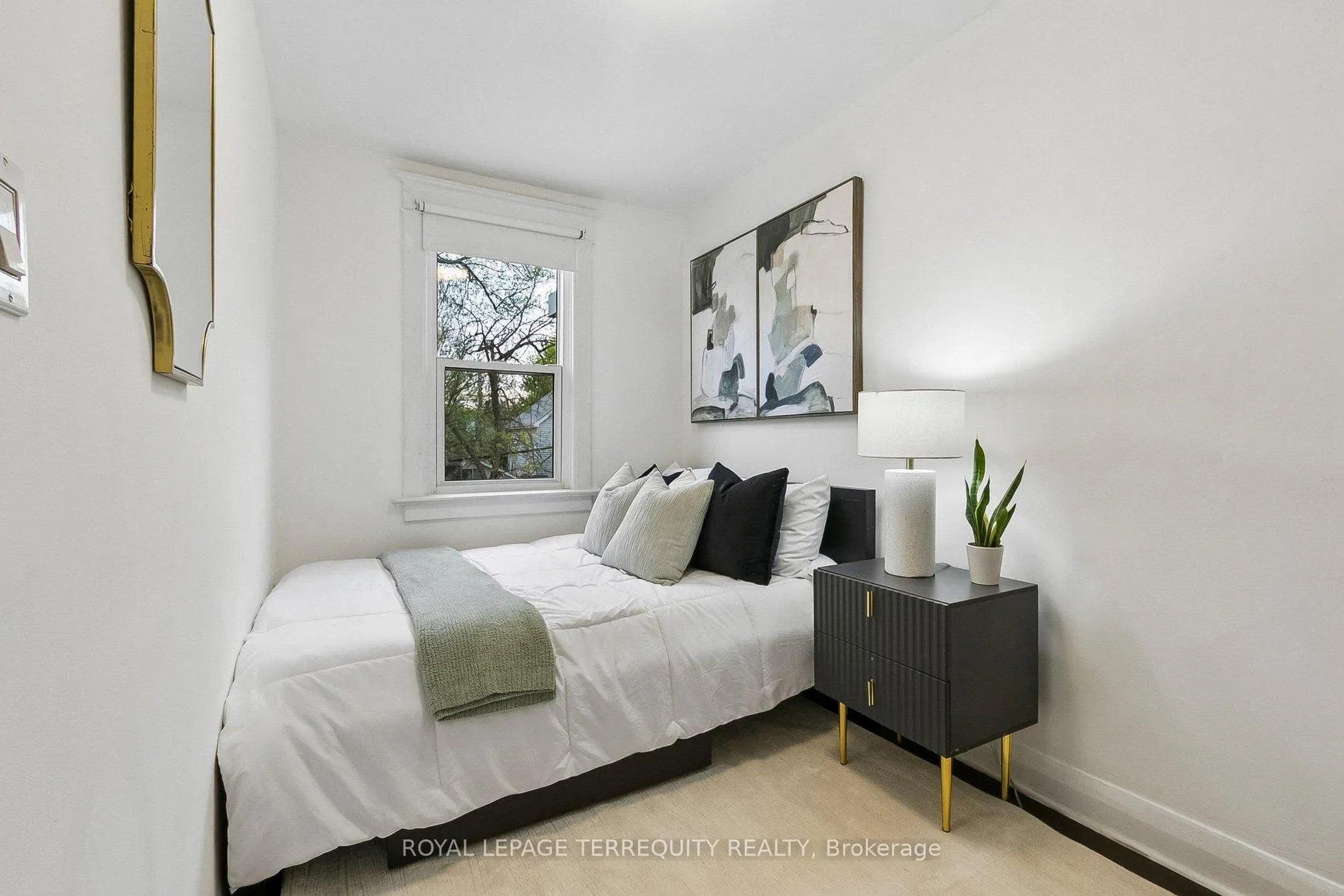 Photo 30 of 300 Rhodes Avenue, Toronto, Greenwood-Coxwell — HOMEH