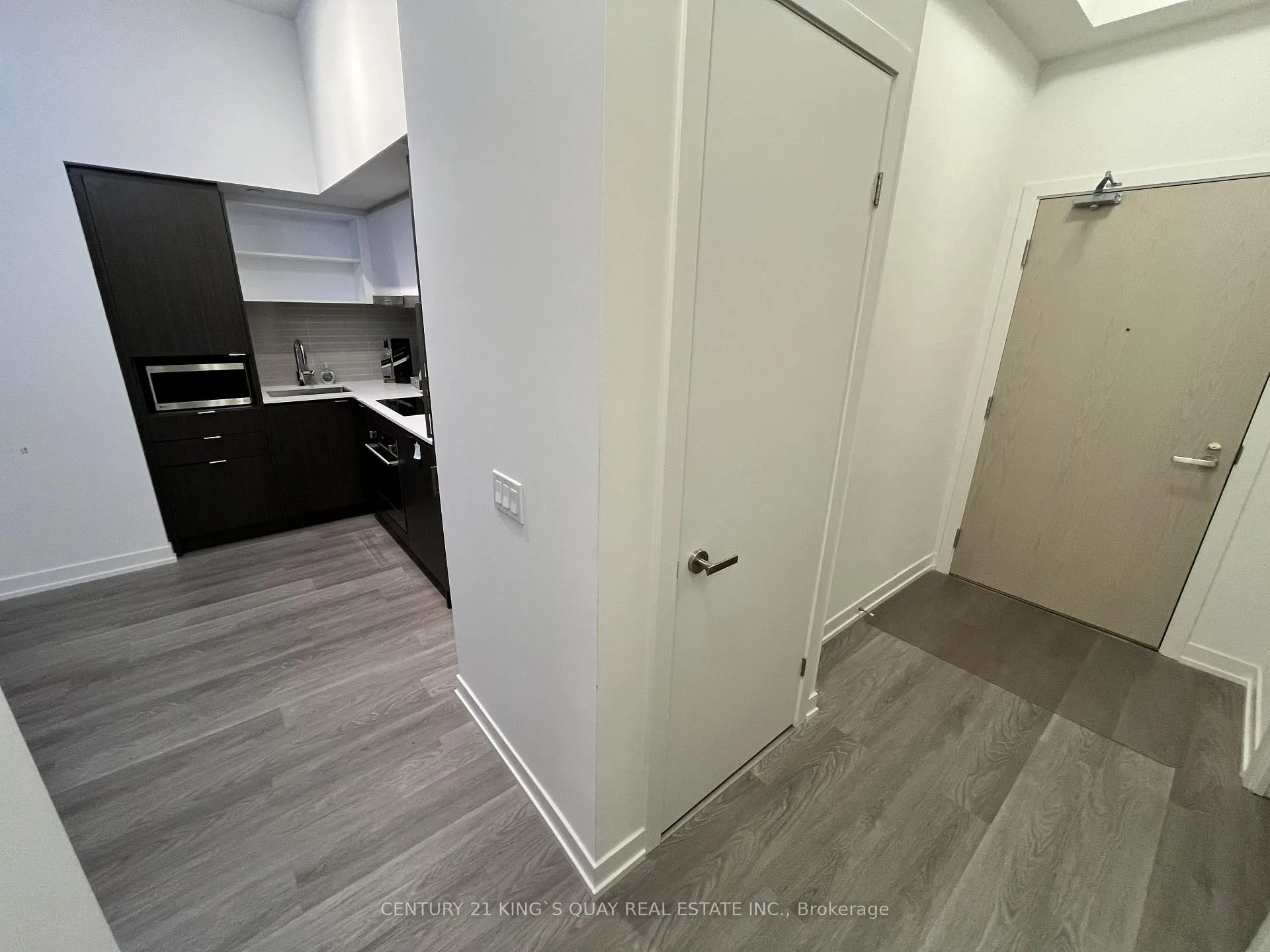 Photo 12 of Unit 4111, 55 Cooper Street, Toronto, Waterfront Communities — HOMEH