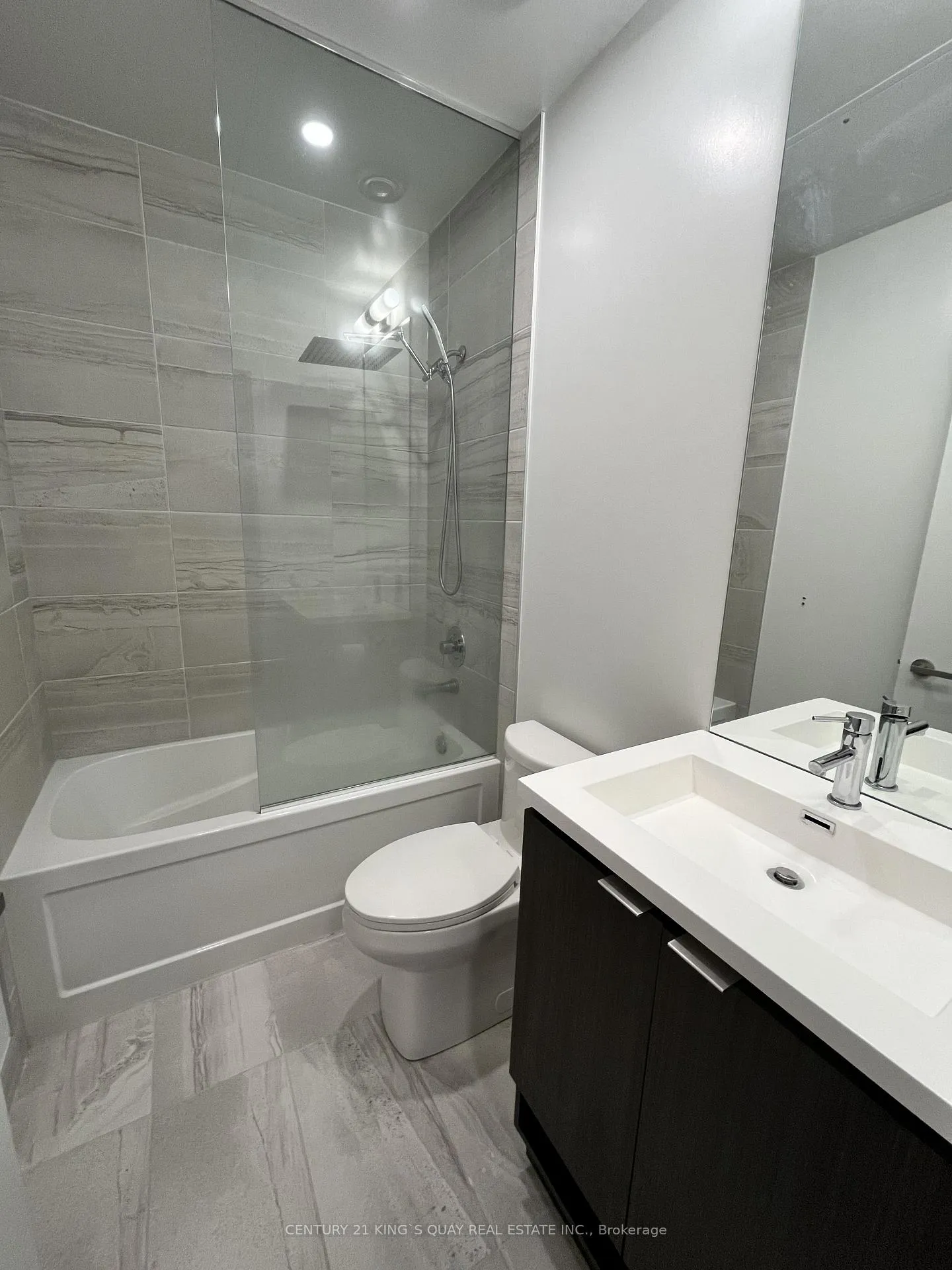 Photo 16 of Unit 4111, 55 Cooper Street, Toronto, Waterfront Communities — HOMEH