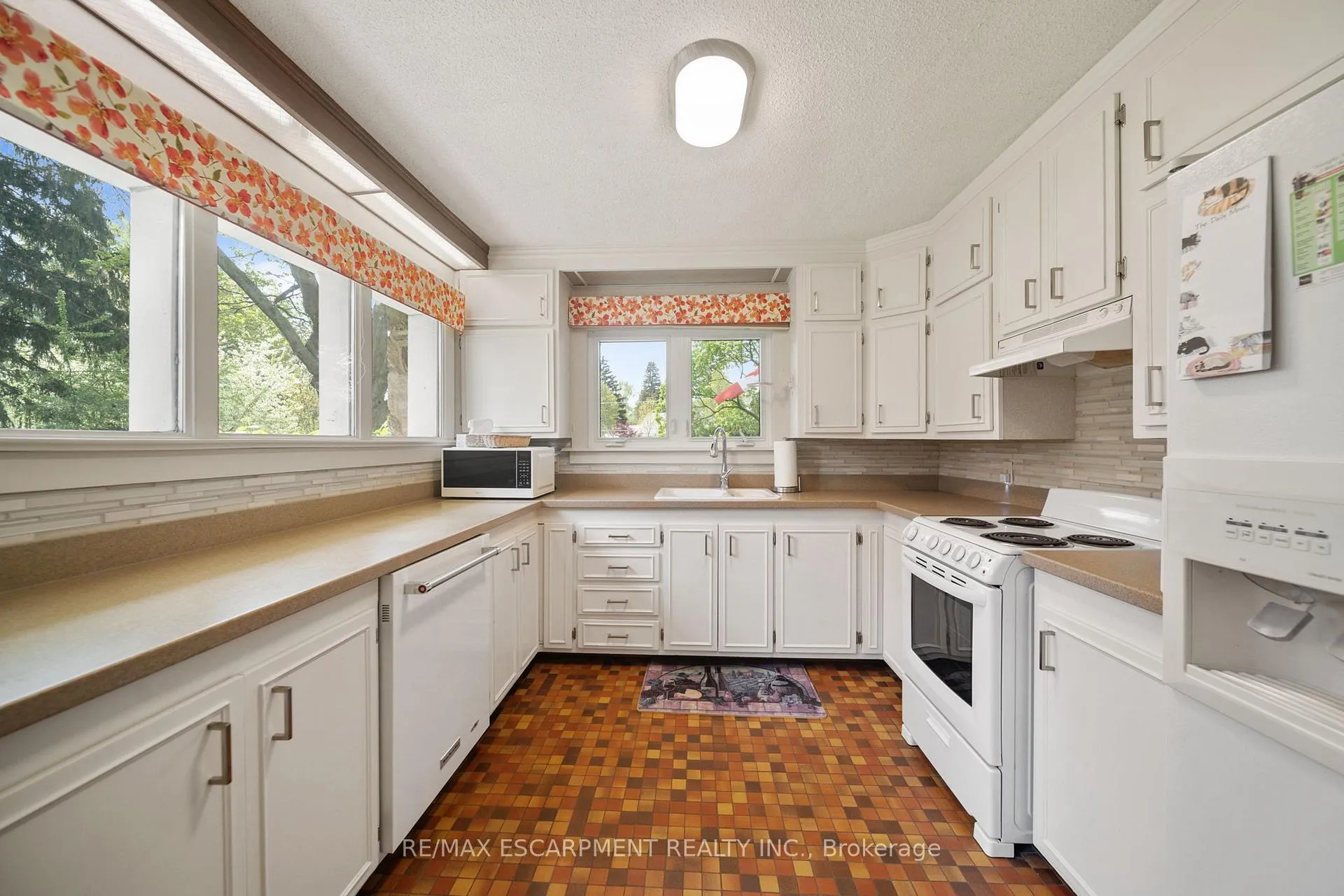 Photo 19 of 133 McCall Crescent, Norfolk, Simcoe — HOMEH