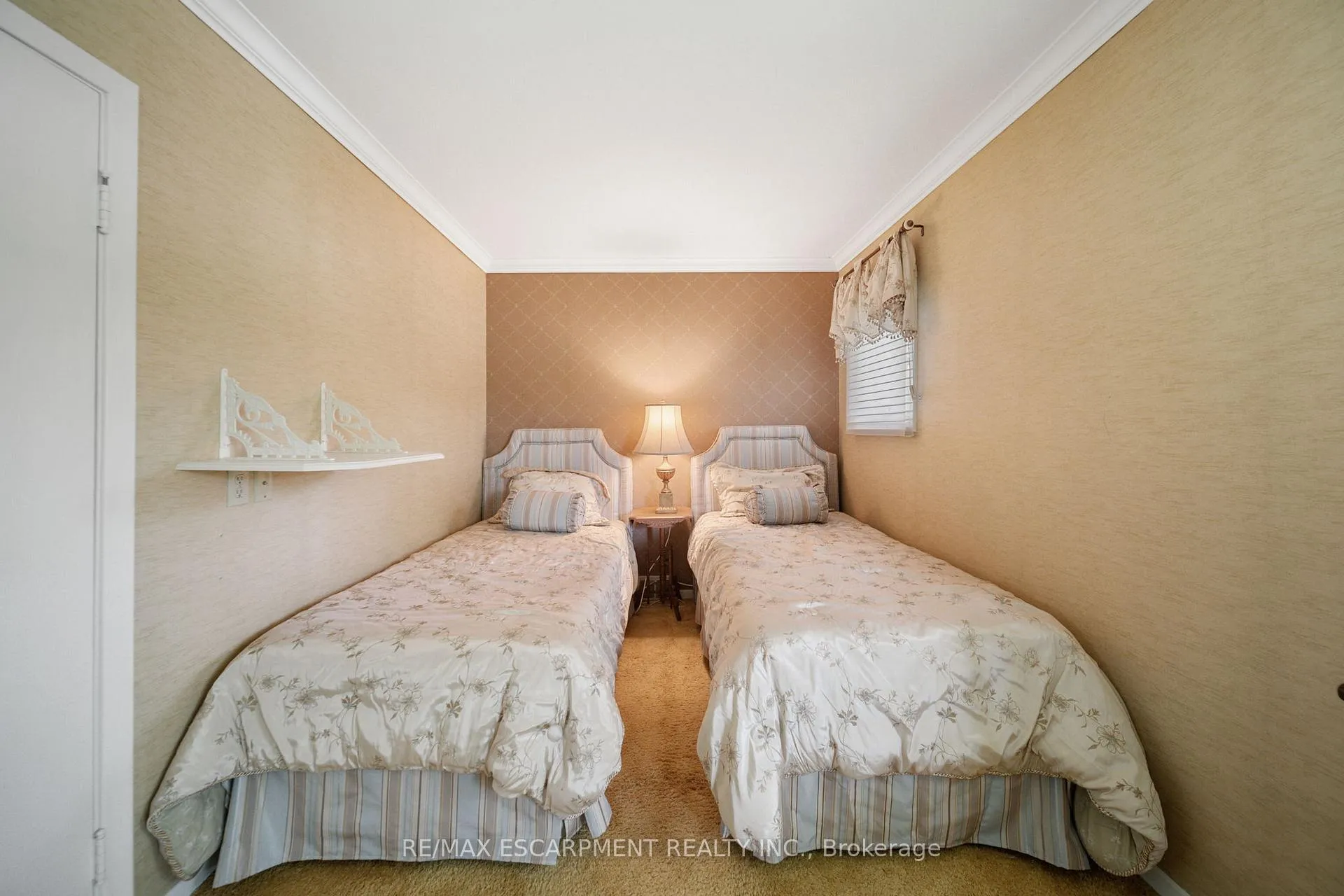 Photo 32 of 133 McCall Crescent, Norfolk, Simcoe — HOMEH