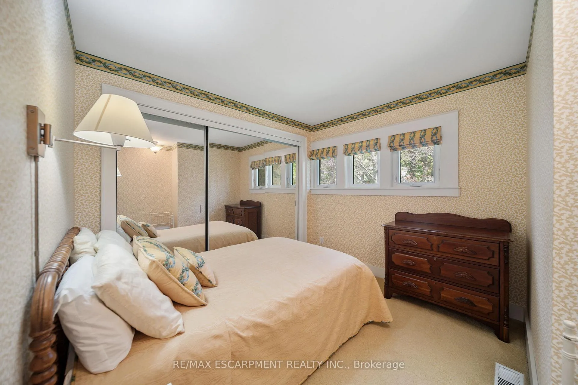 Photo 37 of 133 McCall Crescent, Norfolk, Simcoe — HOMEH