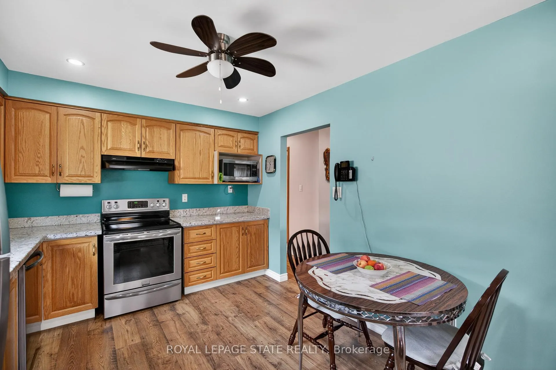 Photo 21 of 328 MacCrae Drive, Haldimand — HOMEH