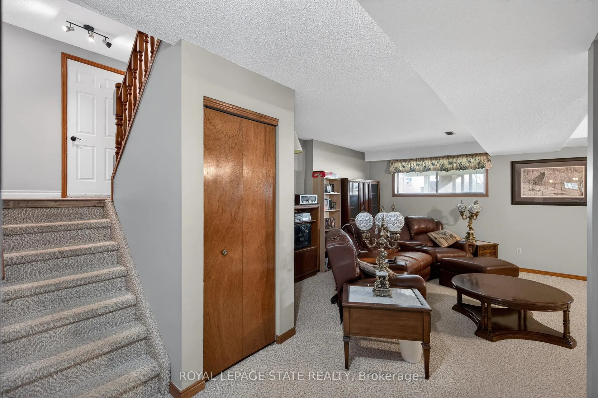 Photo 29 of 328 MacCrae Drive, Haldimand — HOMEH