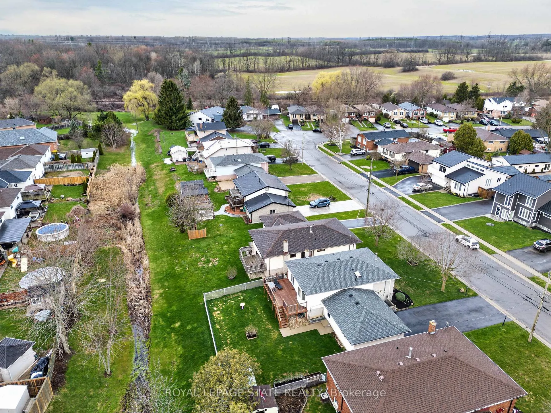 Photo 50 of 328 MacCrae Drive, Haldimand — HOMEH