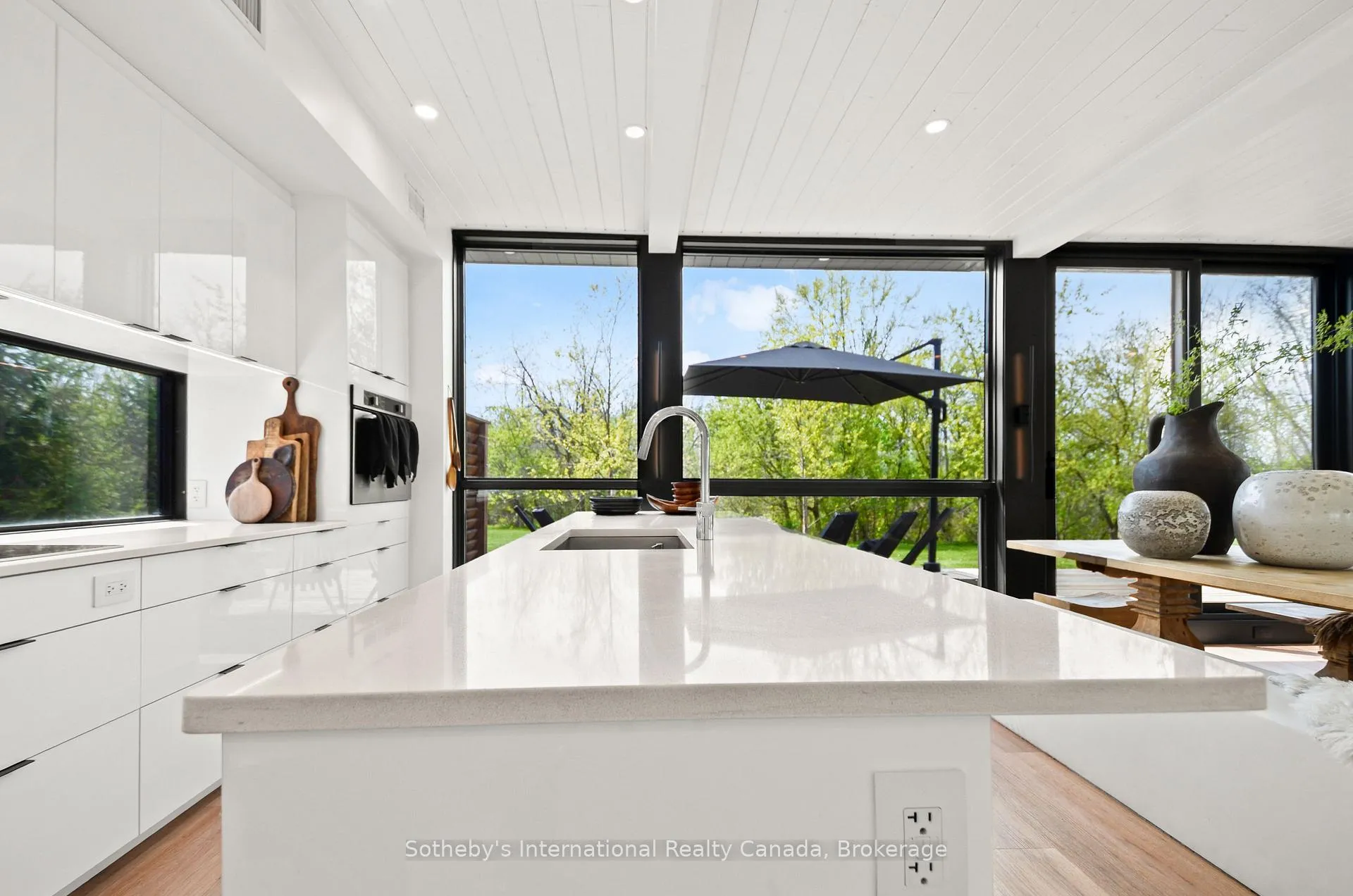 Photo 7 of 10 Eureka Street, Lambton Shores, Forest — HOMEH
