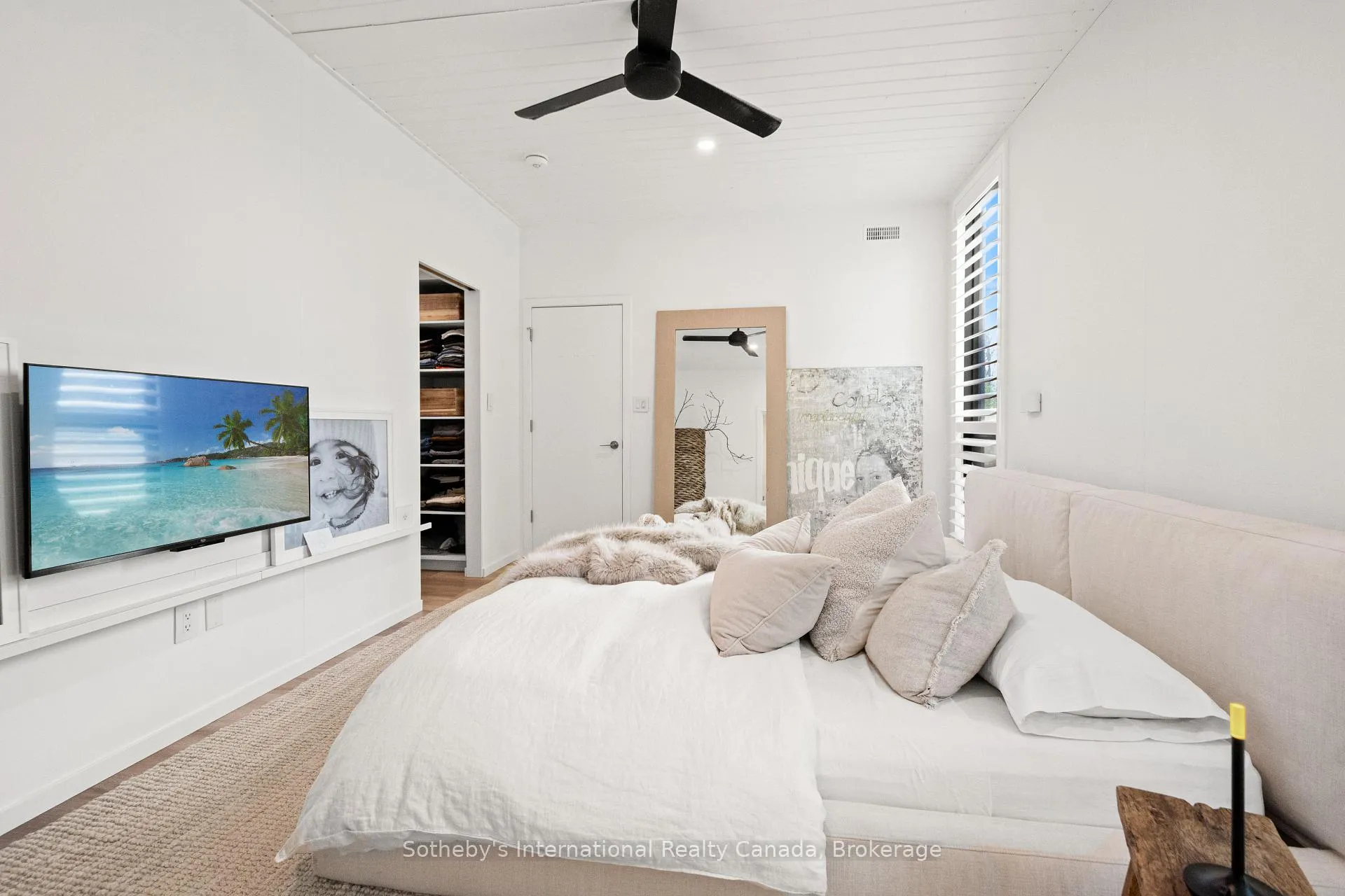 Photo 25 of 10 Eureka Street, Lambton Shores, Forest — HOMEH