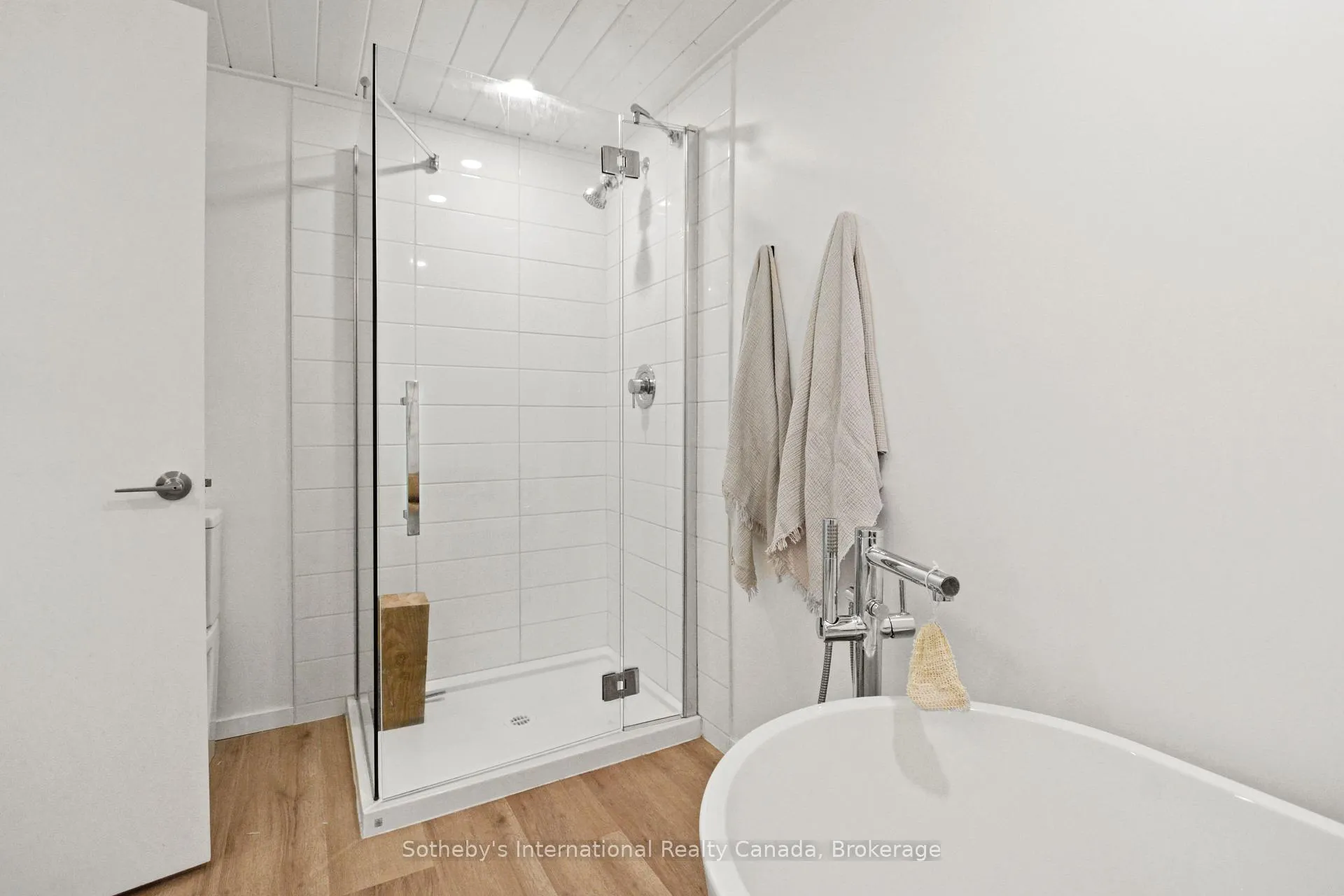 Photo 27 of 10 Eureka Street, Lambton Shores, Forest — HOMEH