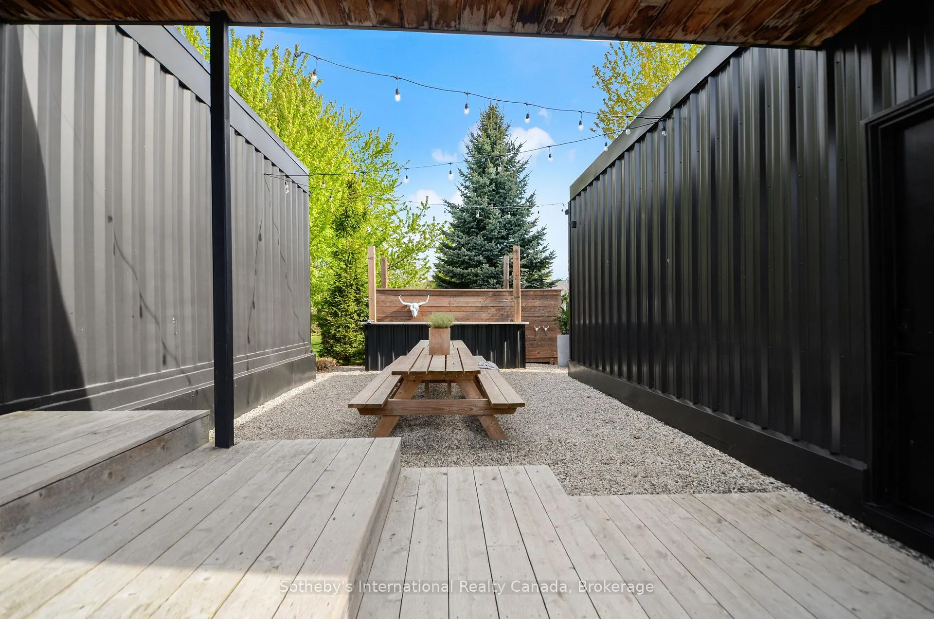 Photo 36 of 10 Eureka Street, Lambton Shores, Forest — HOMEH