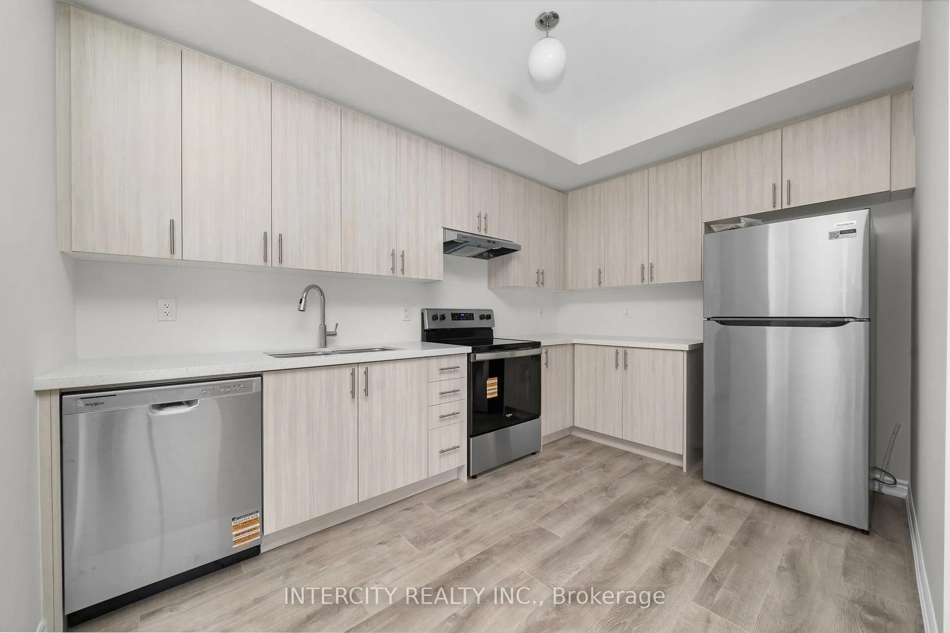 Photo 8 of Unit 43Z, 2 Savvy Lane, Caledon, Rural Caledon — HOMEH