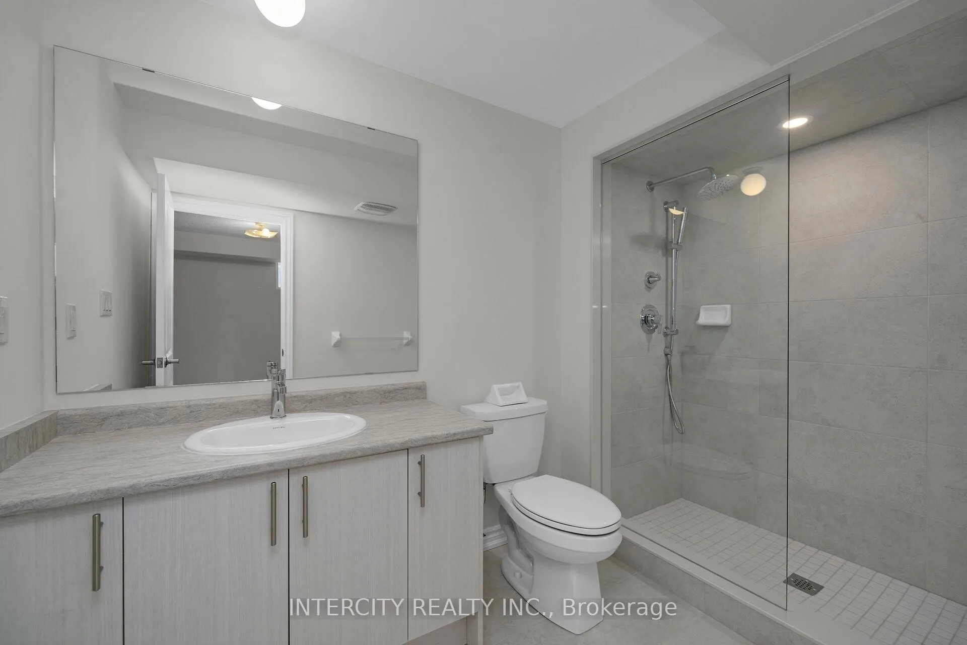 Photo 15 of Unit 43Z, 2 Savvy Lane, Caledon, Rural Caledon — HOMEH