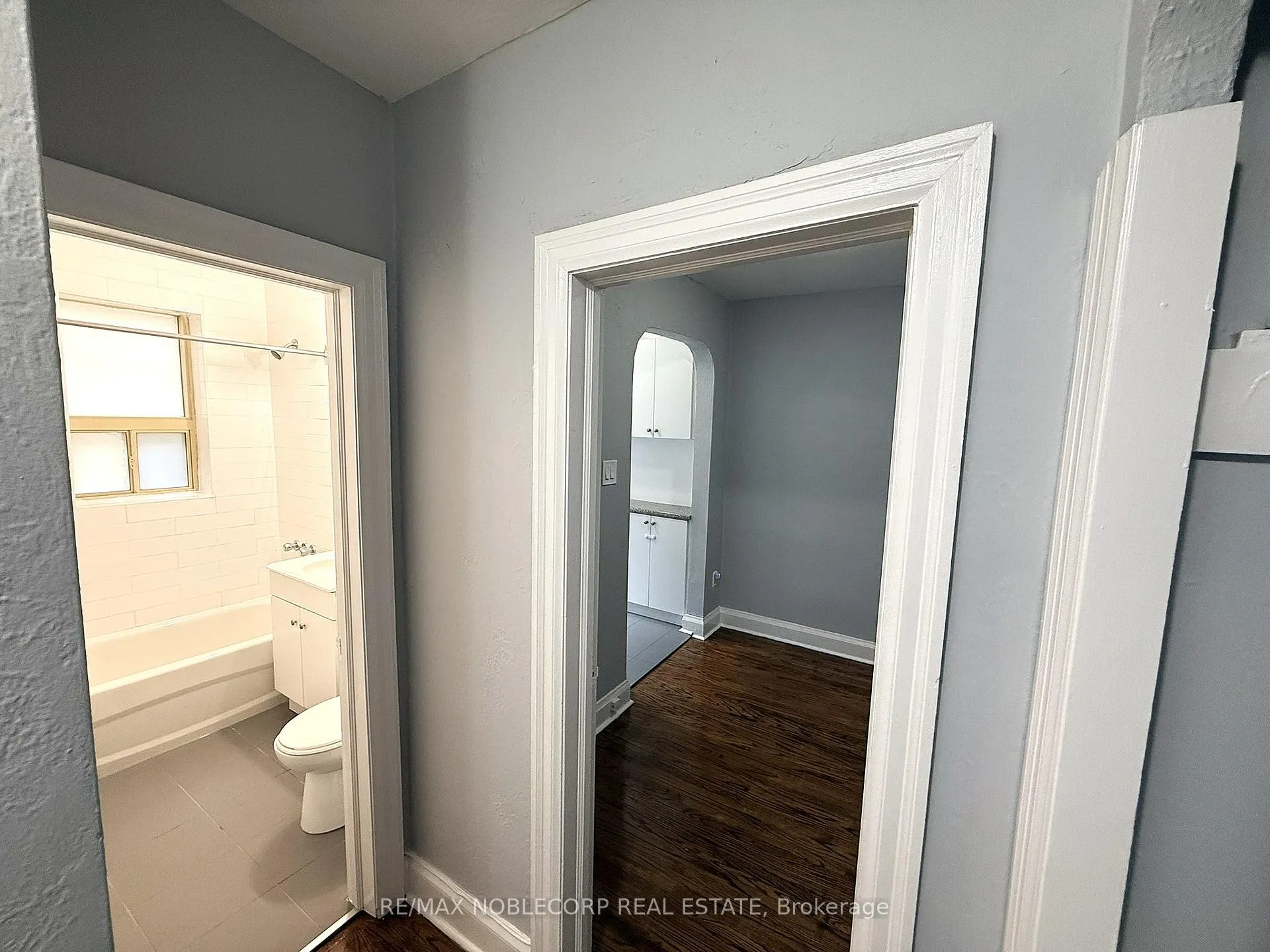 Photo 2 of Unit 1, 1377 Bayview Avenue, Toronto, Leaside — HOMEH