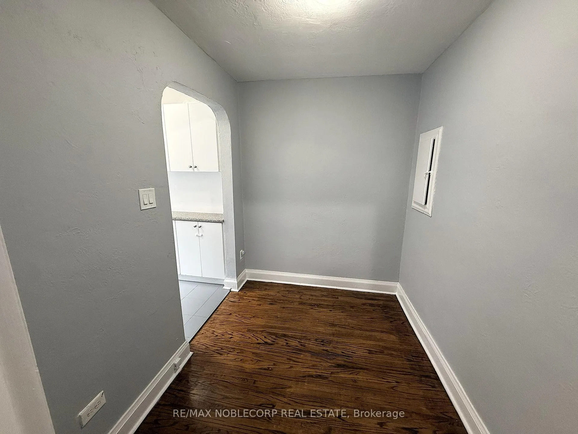 Photo 3 of Unit 1, 1377 Bayview Avenue, Toronto, Leaside — HOMEH