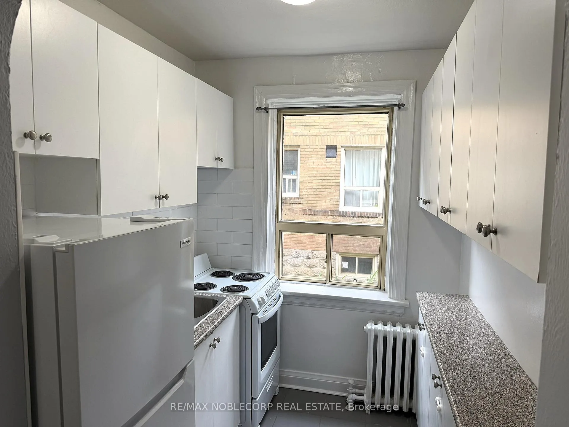 Photo 7 of Unit 1, 1377 Bayview Avenue, Toronto, Leaside — HOMEH